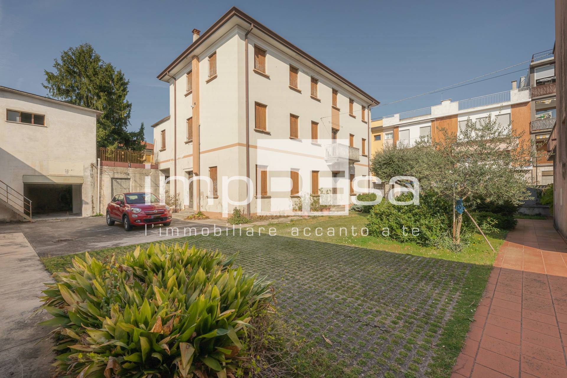 Villa in vendita a Annone Veneto, 10 locali, prezzo € 400.000 | PortaleAgenzieImmobiliari.it
