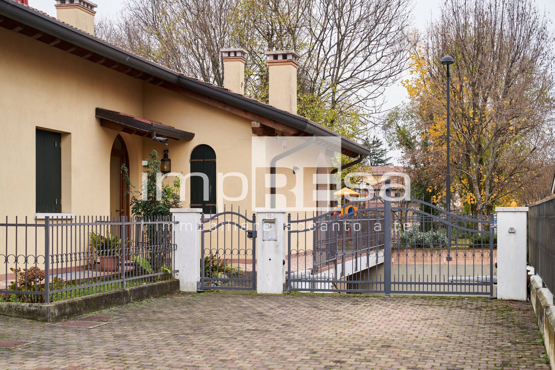 Villa Bifamiliare in vendita a Spresiano, 7 locali, zona adello, prezzo € 298.000 | PortaleAgenzieImmobiliari.it