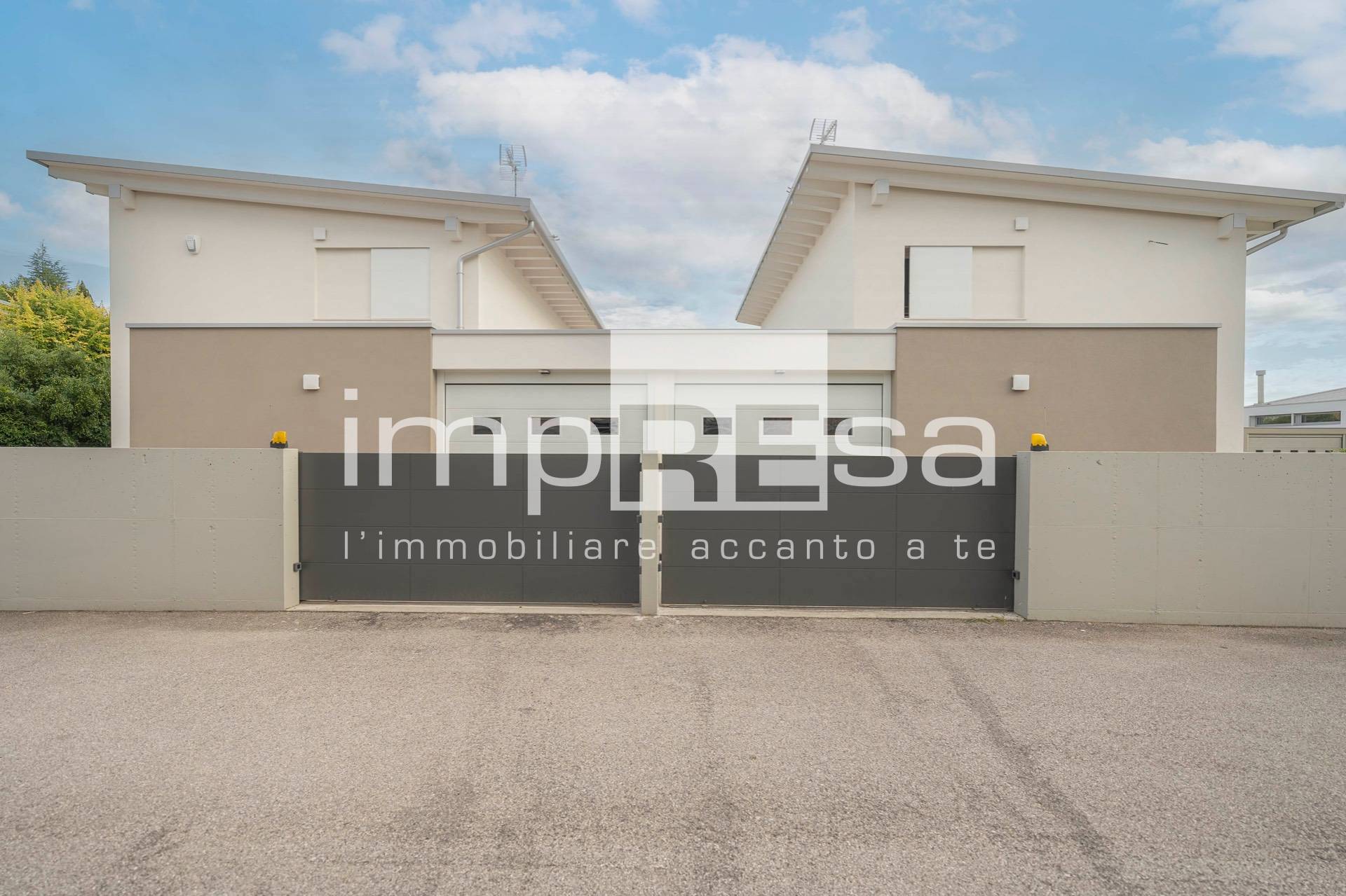 Villa Bifamiliare in vendita a Porcia, 4 locali, zona ipiccolo, prezzo € 480.000 | PortaleAgenzieImmobiliari.it