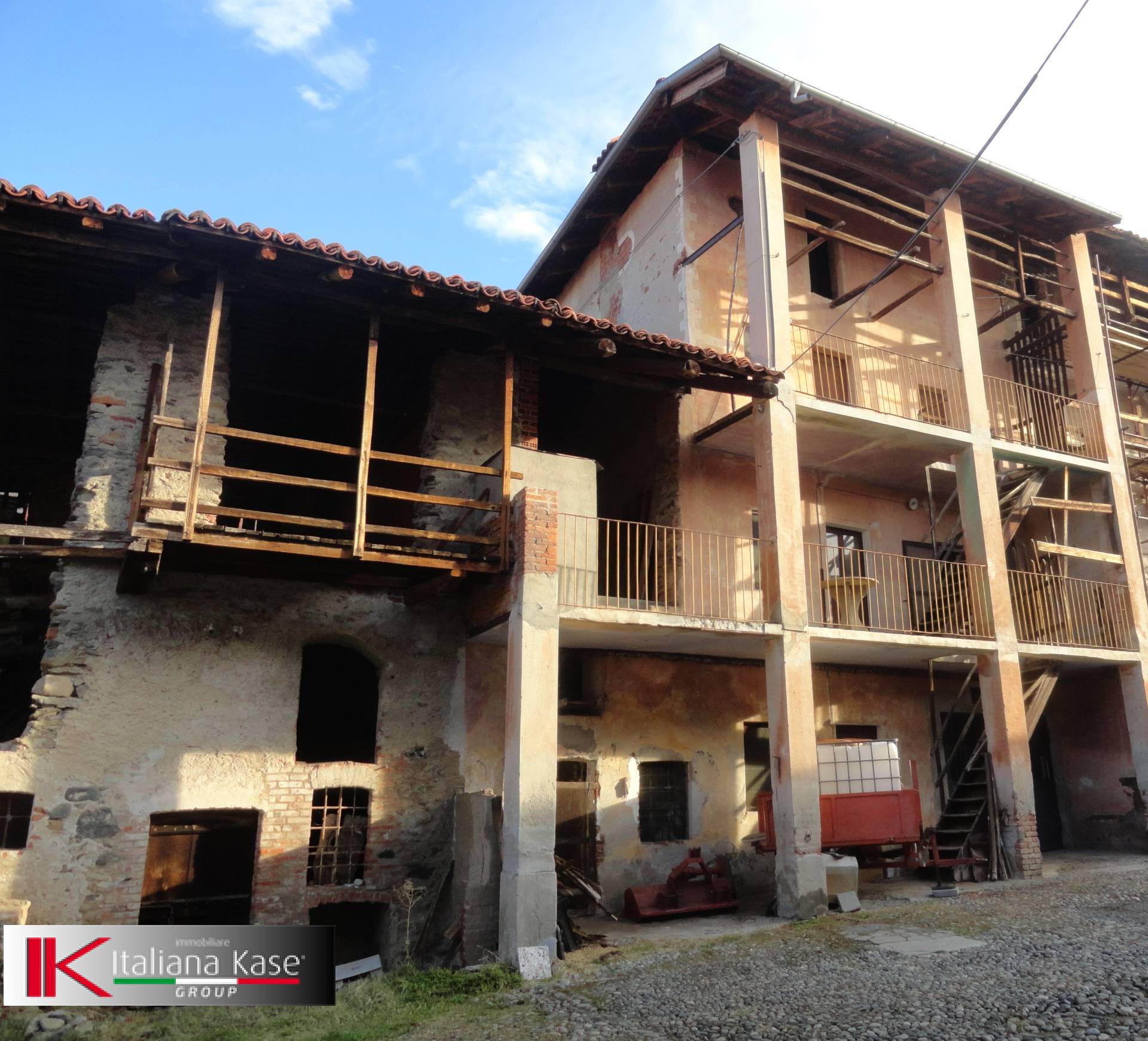 Rustico / Casale in vendita a Cuceglio, 6 locali, prezzo € 32.000 | PortaleAgenzieImmobiliari.it