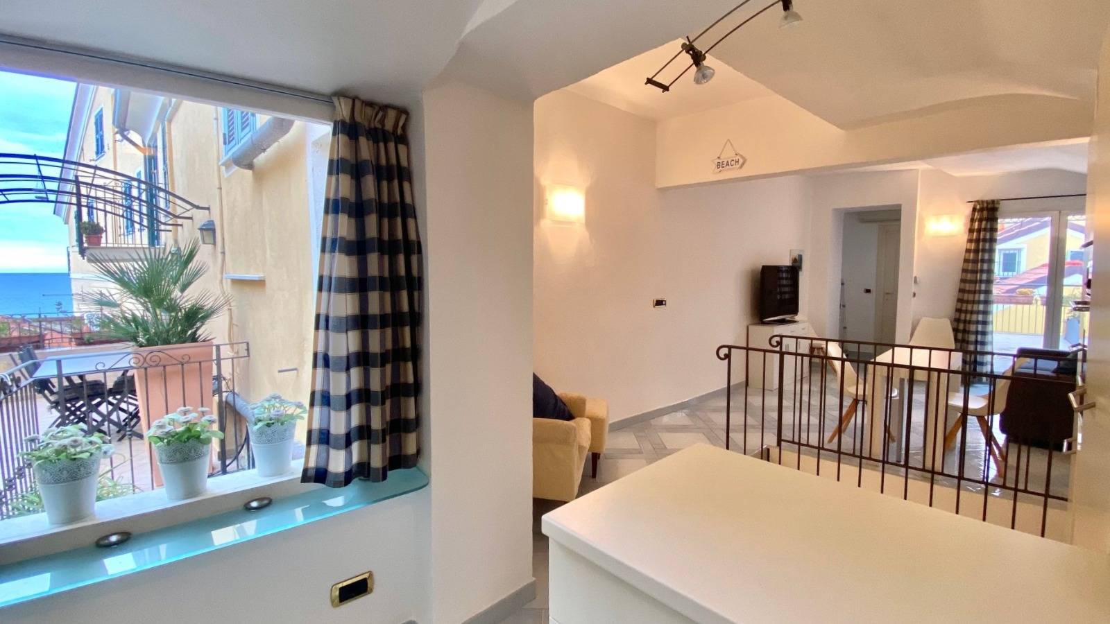 Appartamento in affitto a Alassio, 3 locali, prezzo € 2.500 | PortaleAgenzieImmobiliari.it