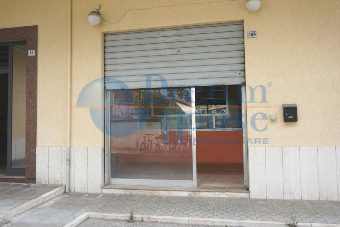 Negozio / Locale in vendita a Martinsicuro