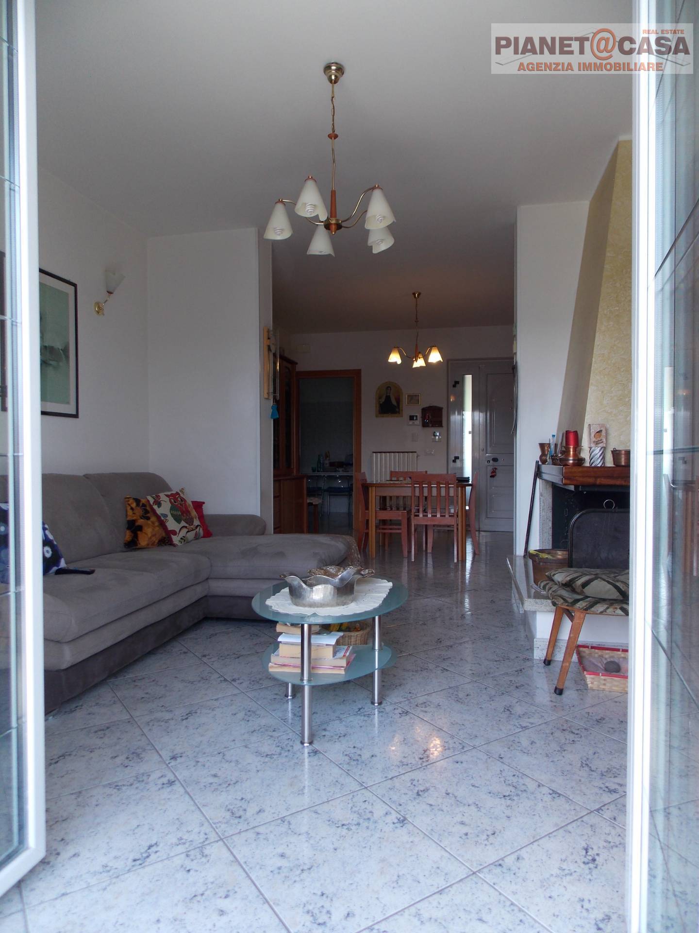 Appartamento in vendita a Spinetoli, 7 locali, zona Località: PAGLIAREDELTRONTO, prezzo € 229.000 | PortaleAgenzieImmobiliari.it