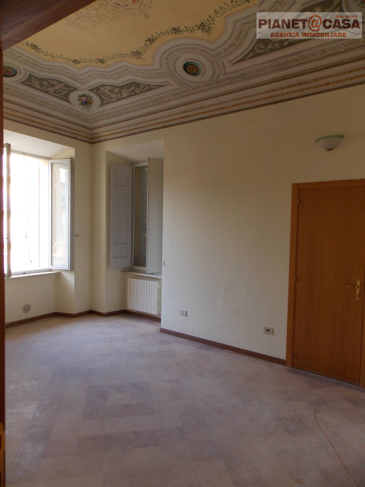 Appartamento in vendita a Ascoli Piceno, 5 locali, zona Località: CENTRO, prezzo € 240.000 | PortaleAgenzieImmobiliari.it