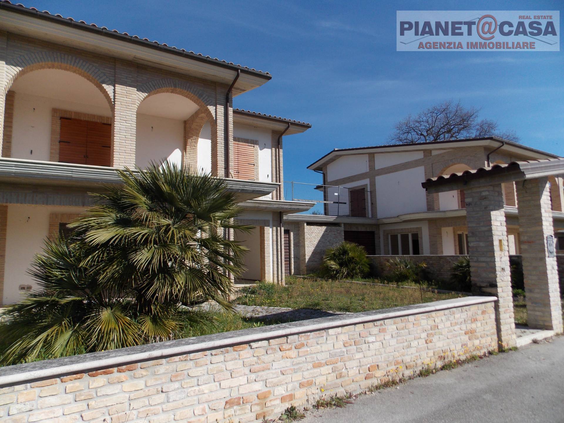 Villa in vendita a Colli del Tronto, 7 locali, prezzo € 350.000 | PortaleAgenzieImmobiliari.it