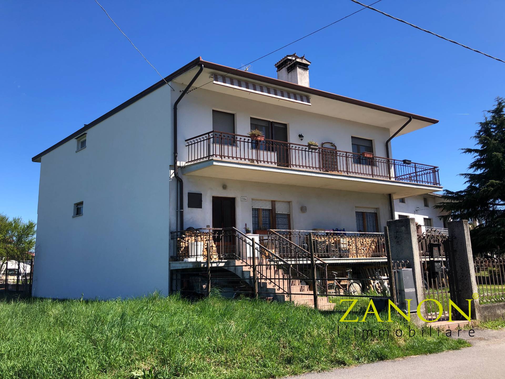 Appartamento in vendita a Savogna d'Isonzo, 7 locali, prezzo € 160.000 | PortaleAgenzieImmobiliari.it
