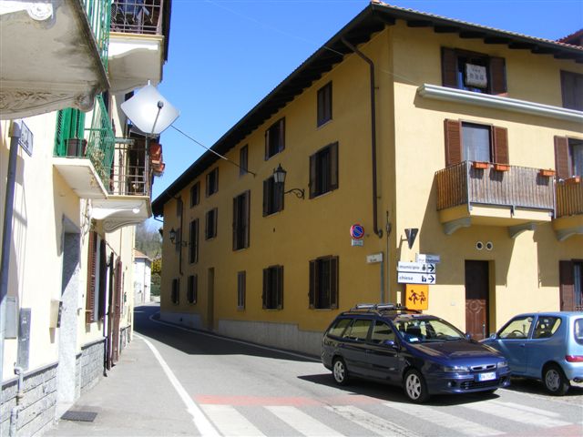 Appartamento in vendita a Dorzano, 4 locali, prezzo € 68.000 | PortaleAgenzieImmobiliari.it