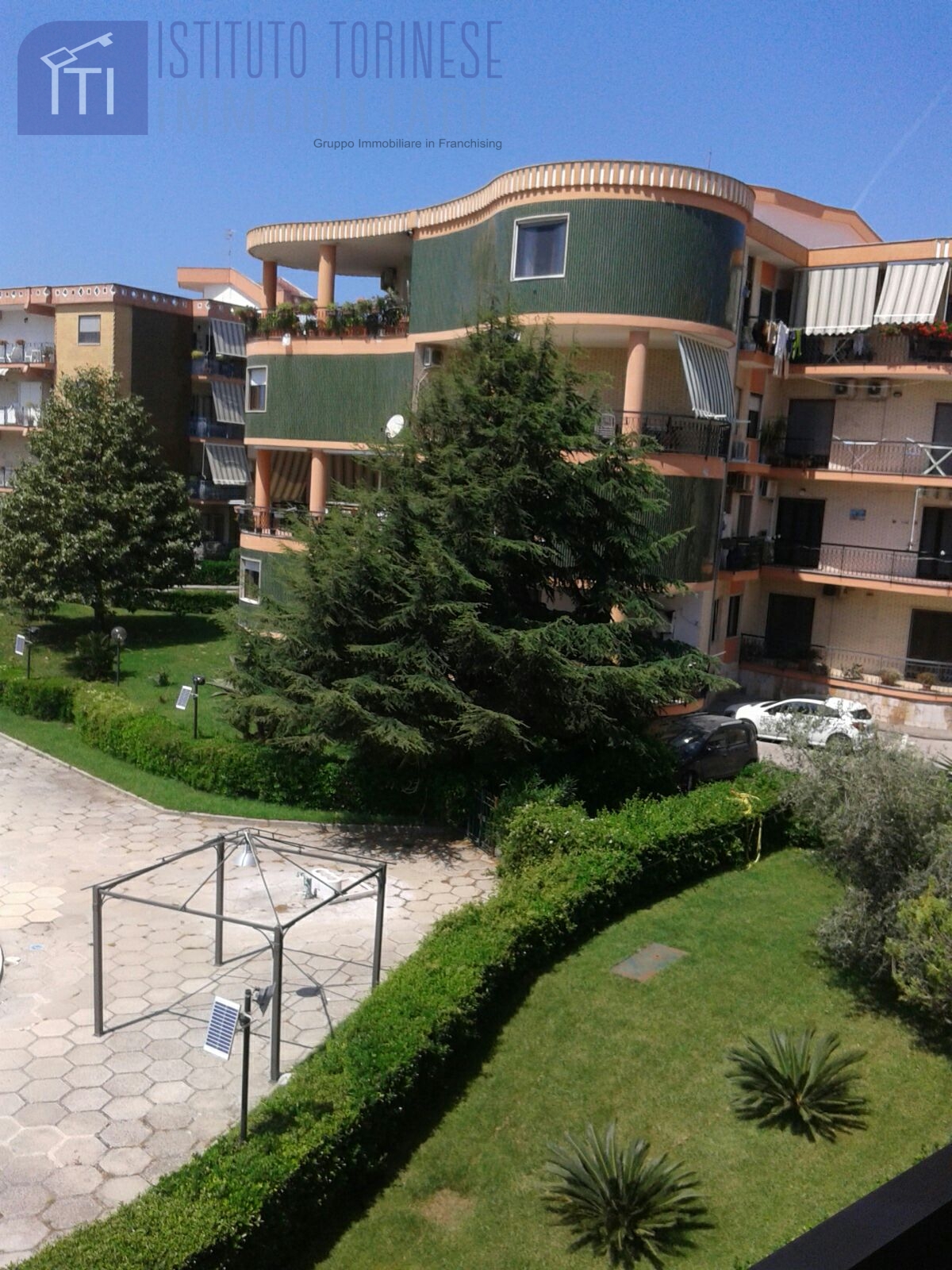 Appartamento in vendita a Giugliano in Campania, 8 locali, zona Località: LagoPatria, prezzo € 380.000 | PortaleAgenzieImmobiliari.it