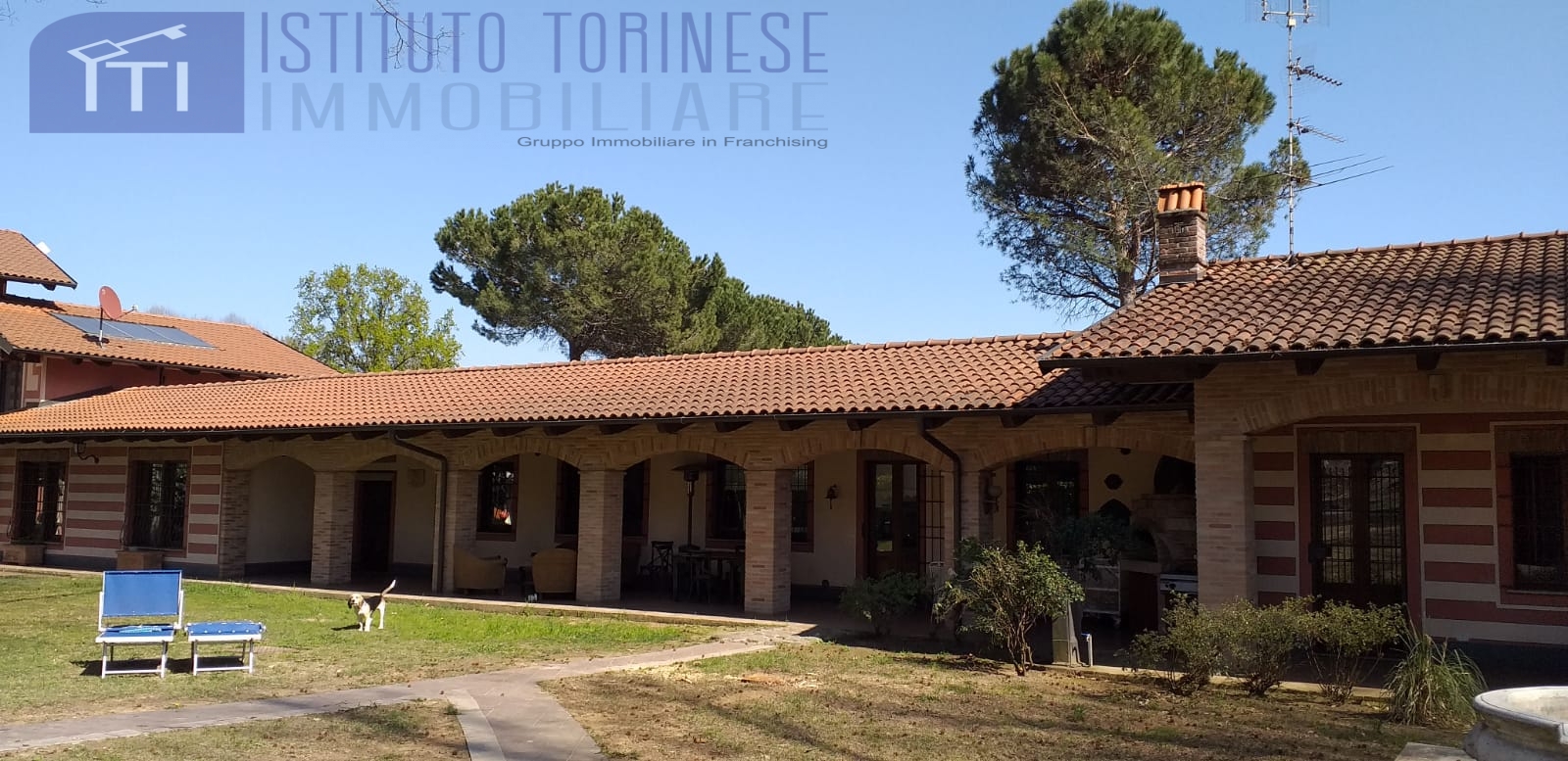 Rustico / Casale in vendita a Cavaglià, 10 locali, Trattative riservate | PortaleAgenzieImmobiliari.it