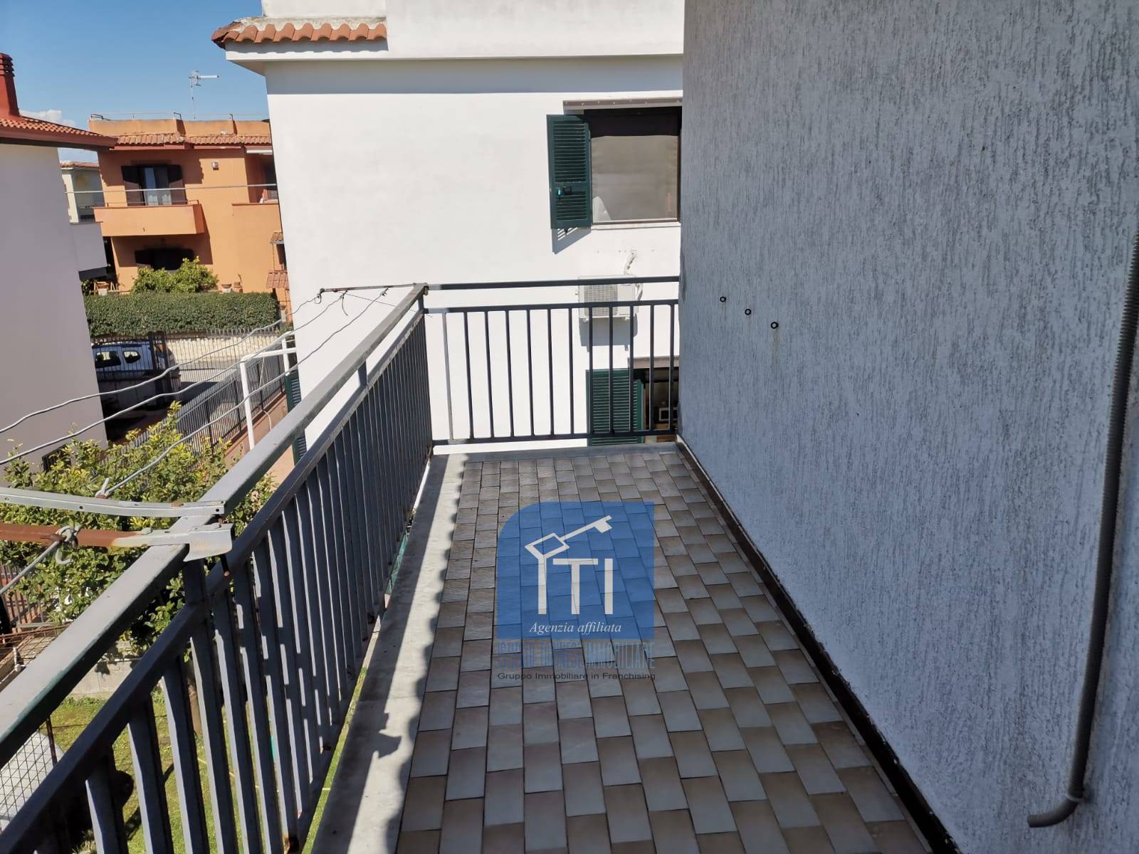 Villa in vendita a Giugliano in Campania, 6 locali, zona aturo, prezzo € 250.000 | PortaleAgenzieImmobiliari.it