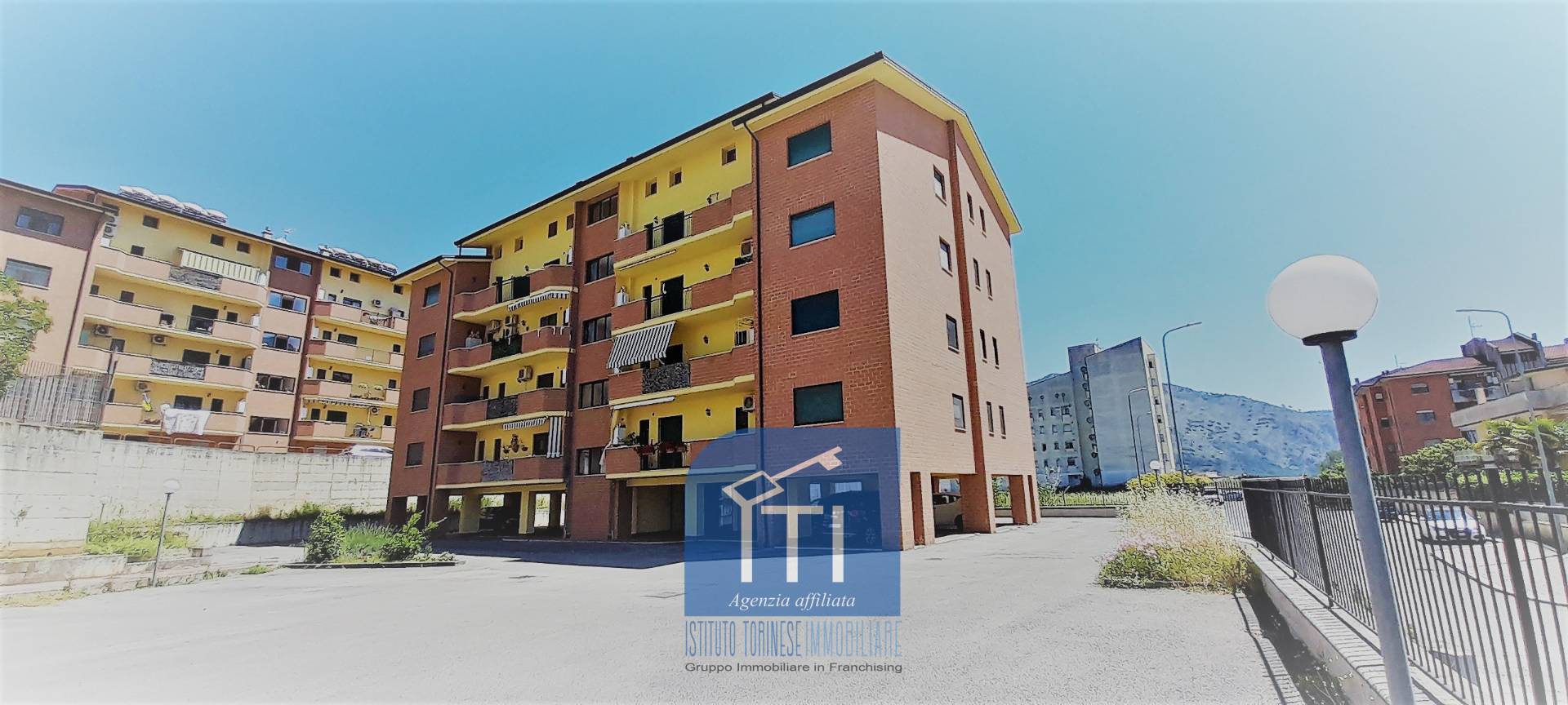 Appartamento in vendita a Piedimonte San Germano, 7 locali, prezzo € 119.000 | CambioCasa.it