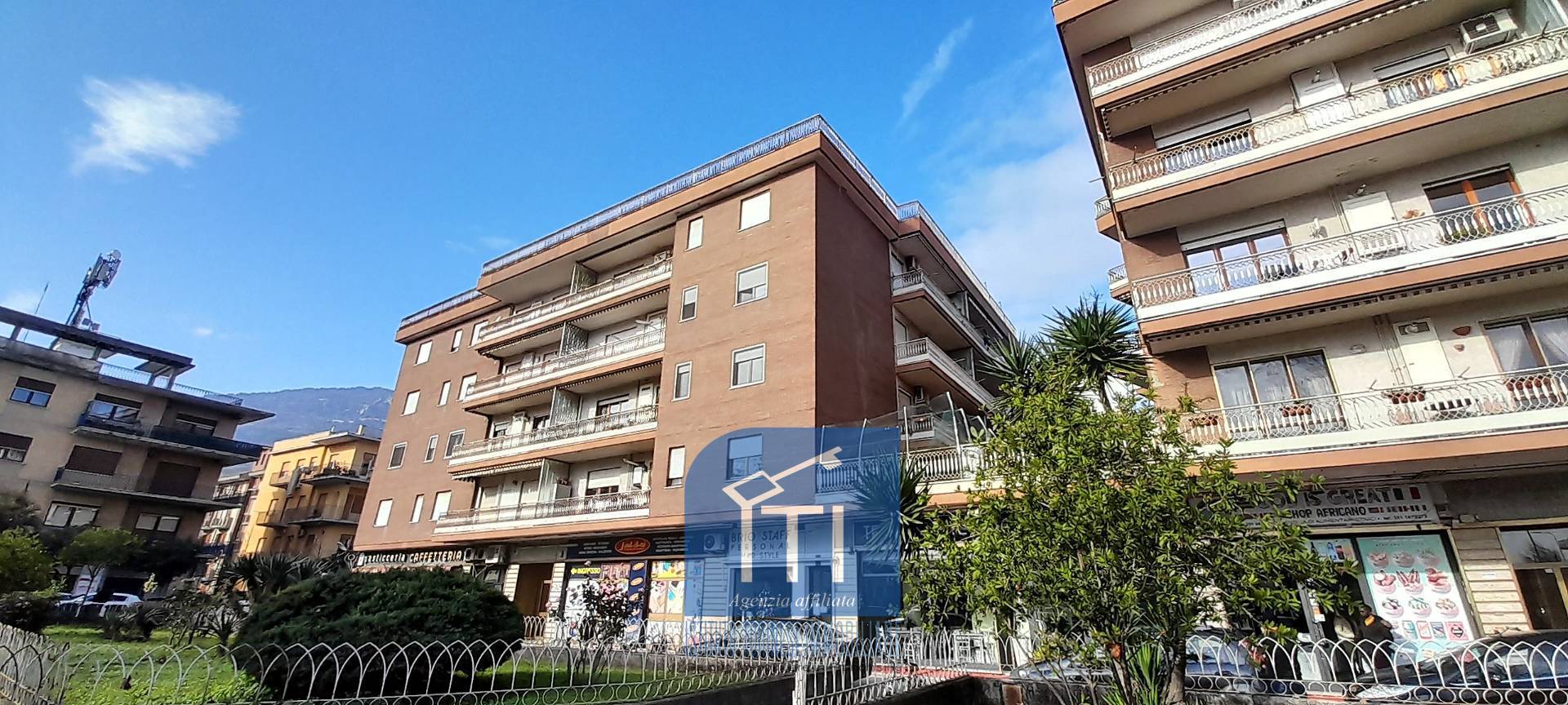 Appartamento in vendita a Cassino, 6 locali, prezzo € 199.000 | CambioCasa.it
