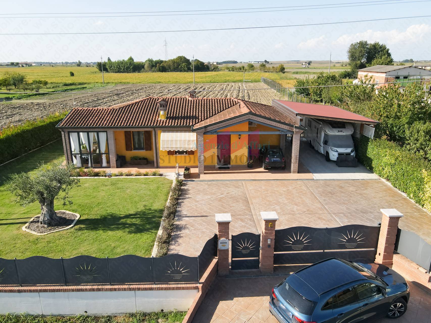 Villa in vendita a Bergantino, 5 locali, prezzo € 250.000 | PortaleAgenzieImmobiliari.it