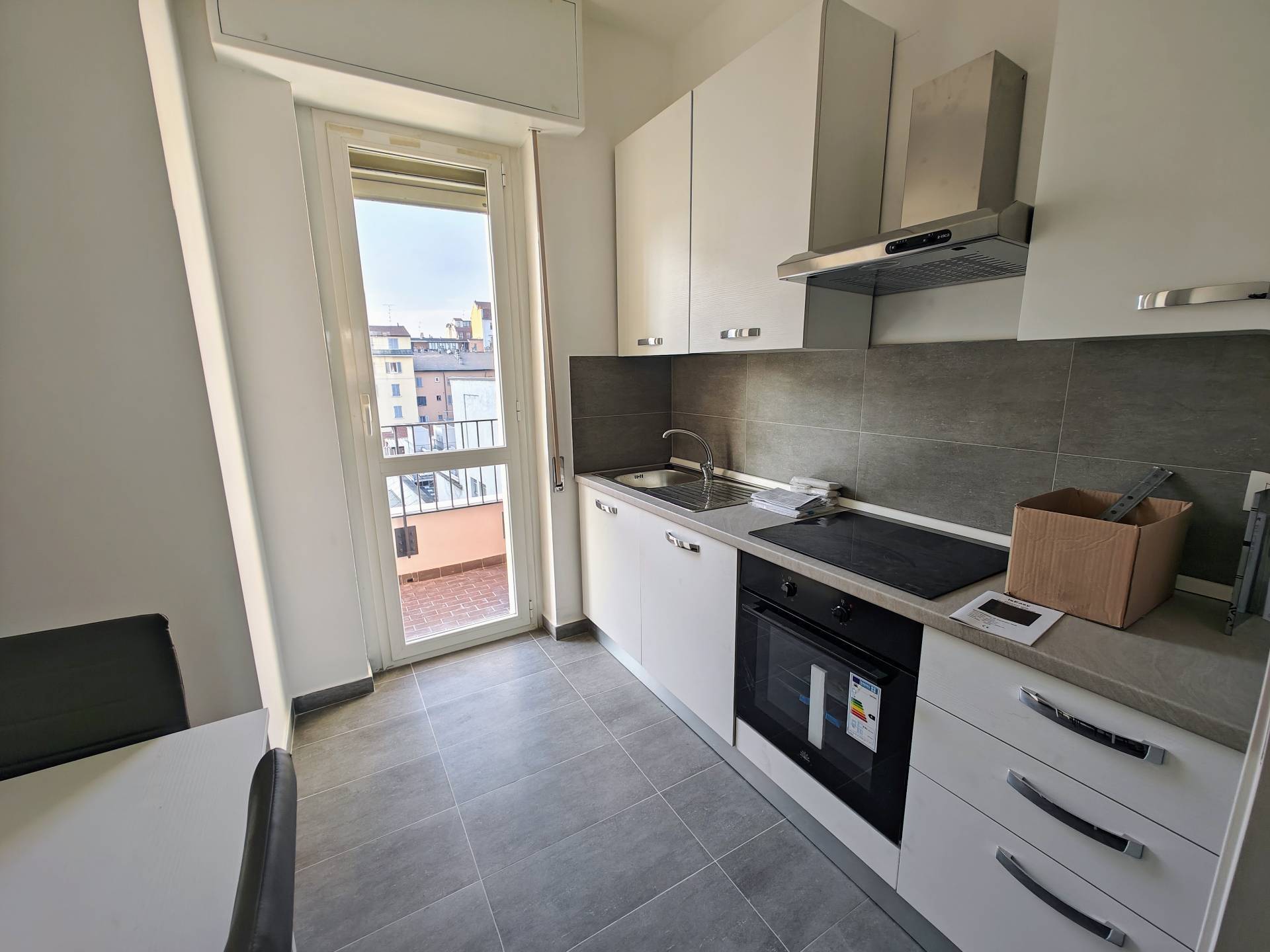 Appartamento in affitto a Milano, 4 locali, zona Località: PortaRomana, prezzo € 2.660 | PortaleAgenzieImmobiliari.it