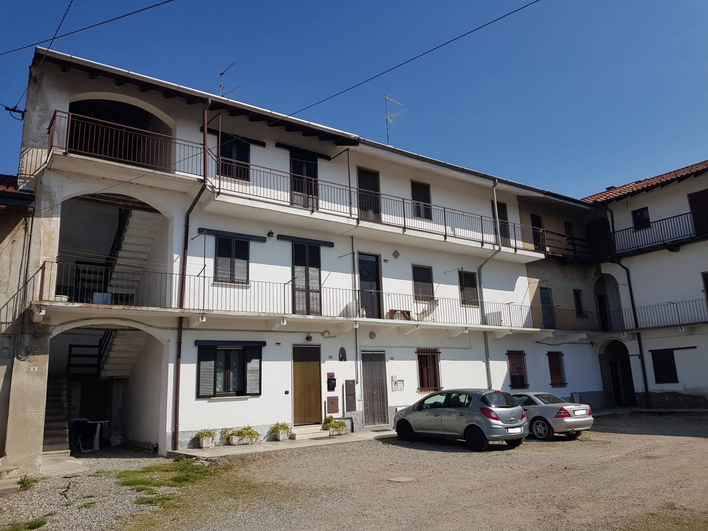Appartamento in vendita a Magnago, 2 locali, zona ate, prezzo € 75.000 | PortaleAgenzieImmobiliari.it