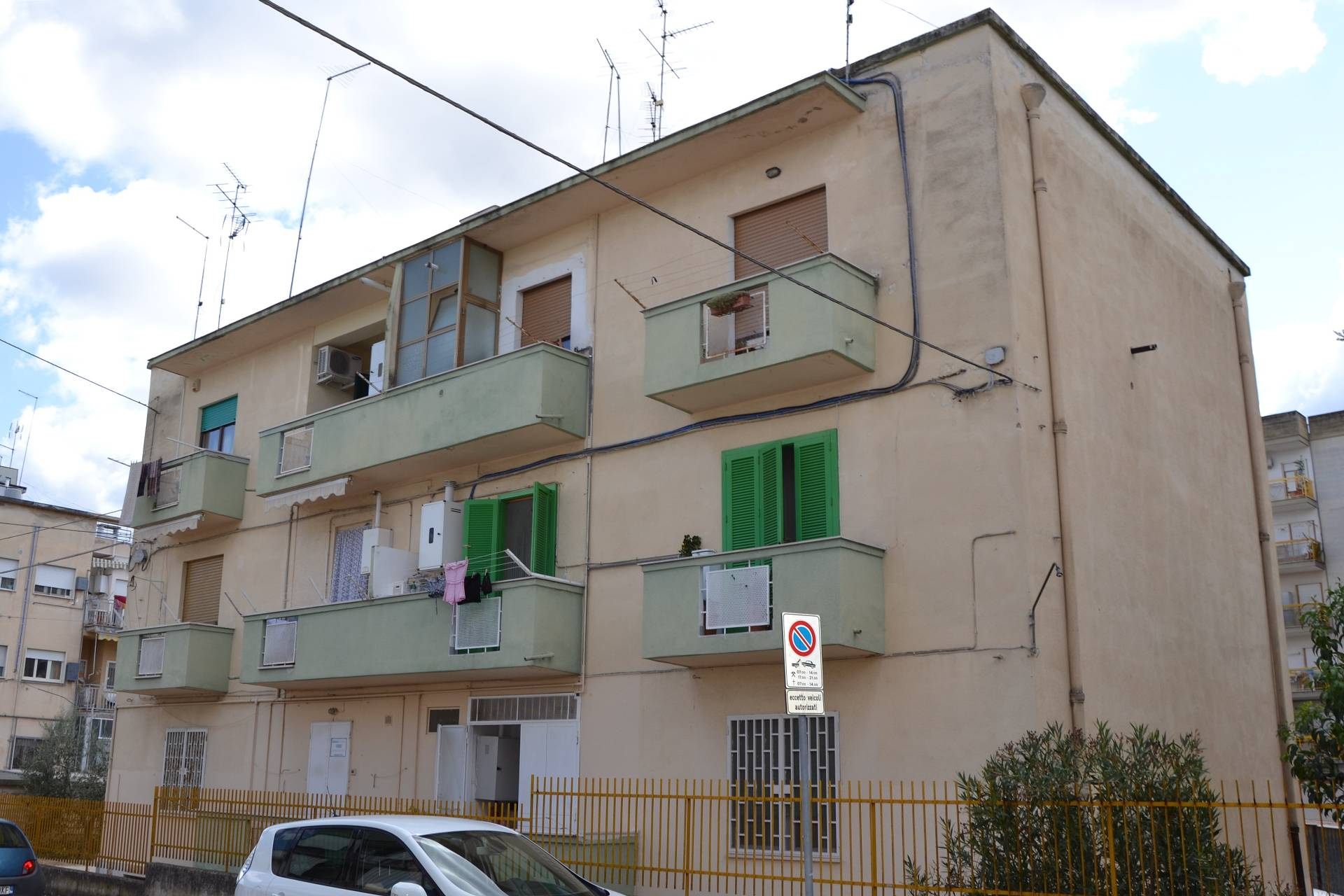Appartamento in vendita a Canosa di Puglia, 3 locali, prezzo € 79.000 | CambioCasa.it