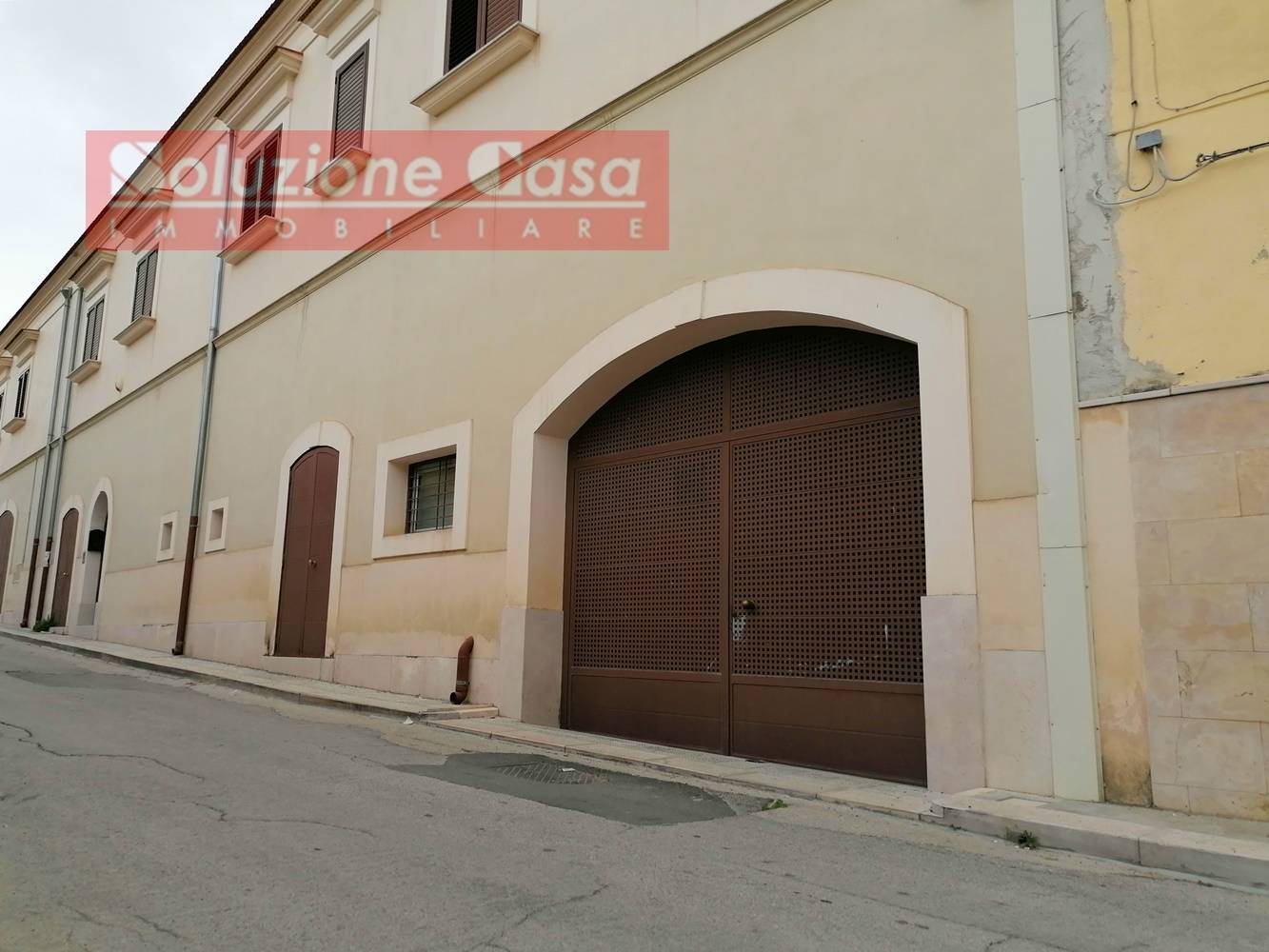 Magazzino in affitto a Canosa di Puglia, 1 locali, prezzo € 110.000 | CambioCasa.it