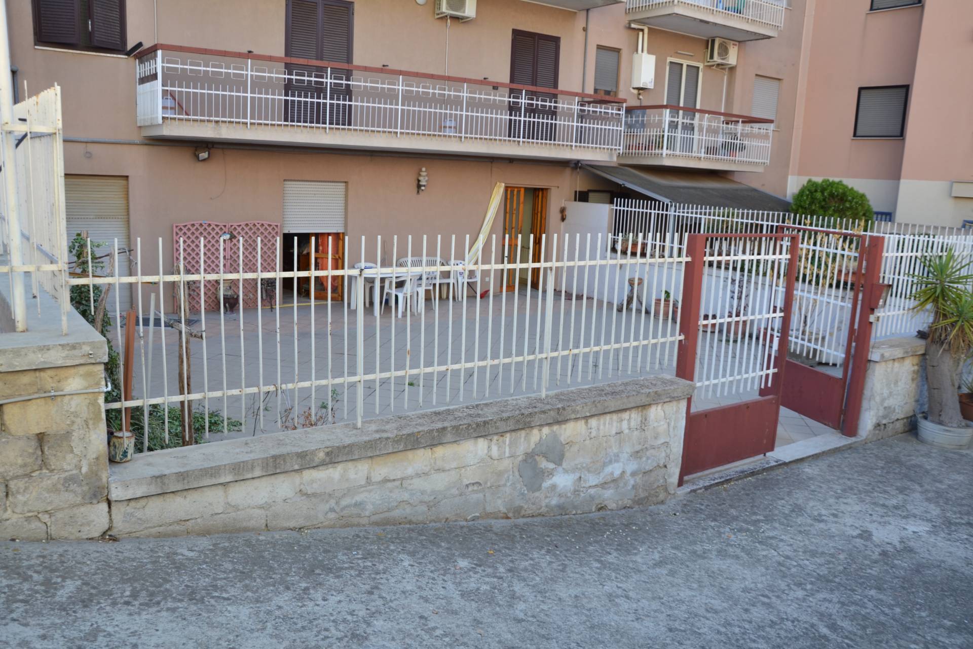 Soluzione Semindipendente in vendita a Canosa di Puglia, 4 locali, prezzo € 129.000 | CambioCasa.it