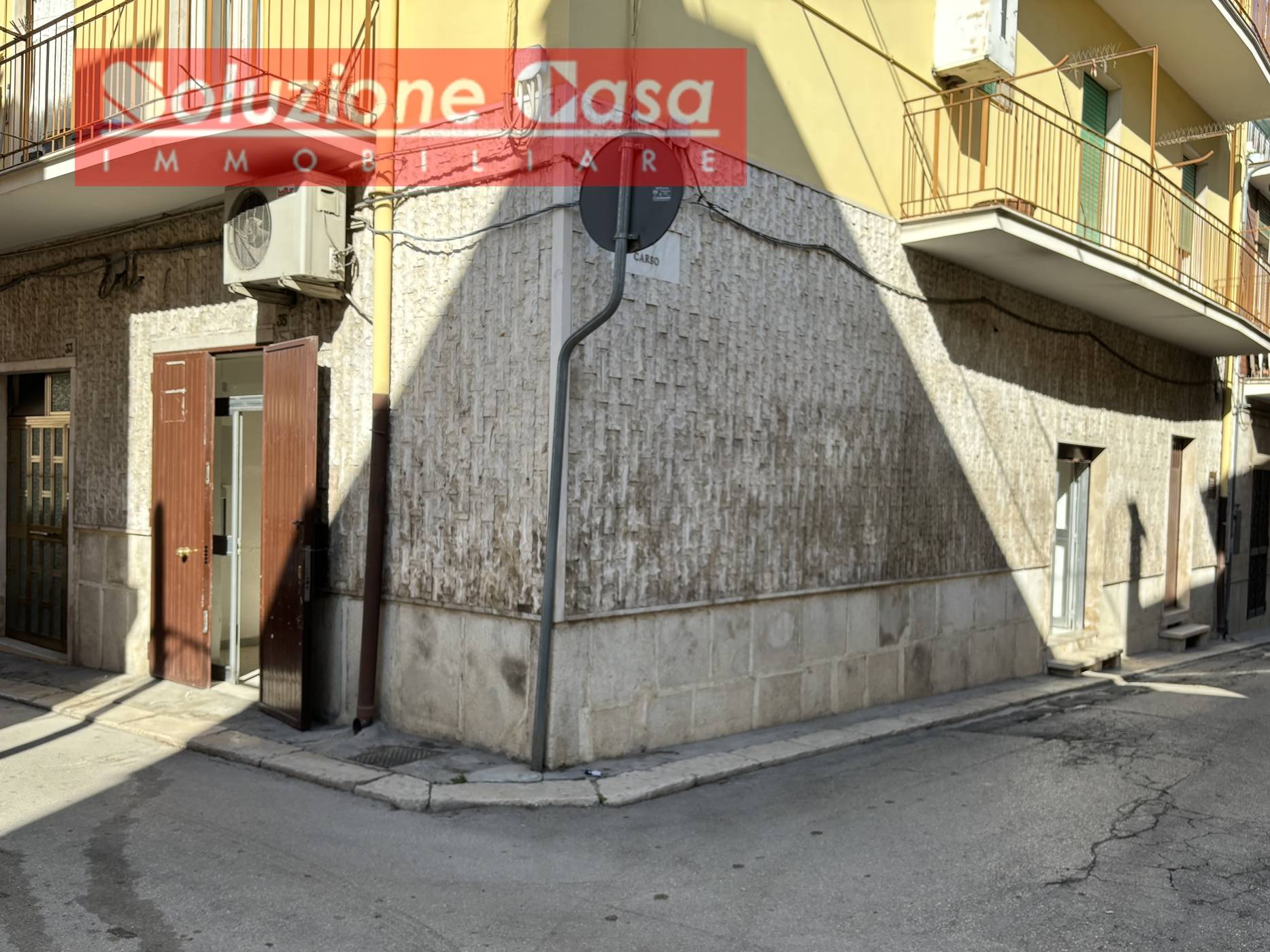Negozio / Locale in vendita a Canosa di Puglia, 9999 locali, prezzo € 79.000 | PortaleAgenzieImmobiliari.it