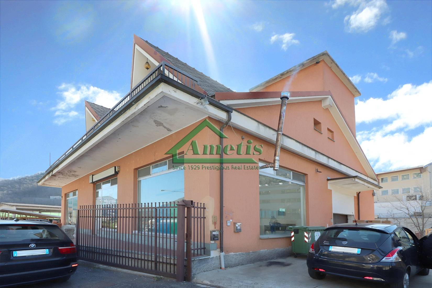 Negozio / Locale in vendita a Pieve di Teco, 8 locali, prezzo € 320.000 | PortaleAgenzieImmobiliari.it