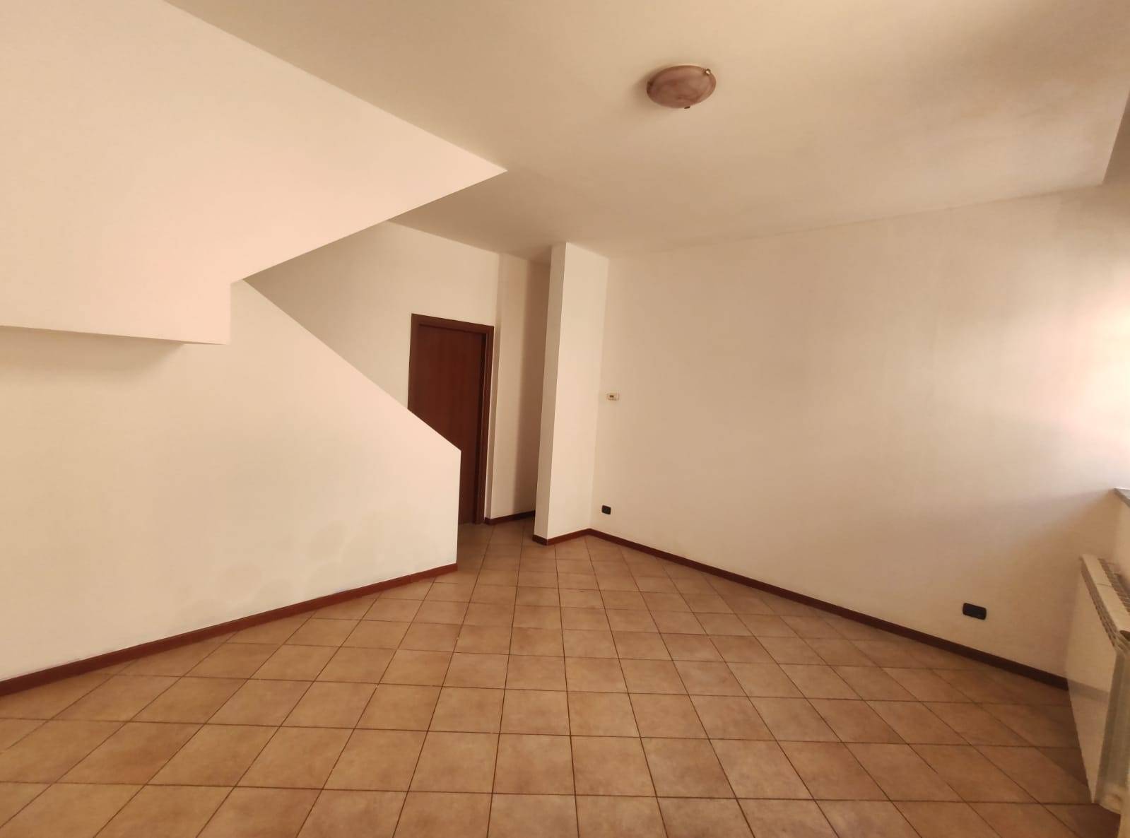 Appartamento in vendita a Marnate, 3 locali, prezzo € 85.000 | PortaleAgenzieImmobiliari.it