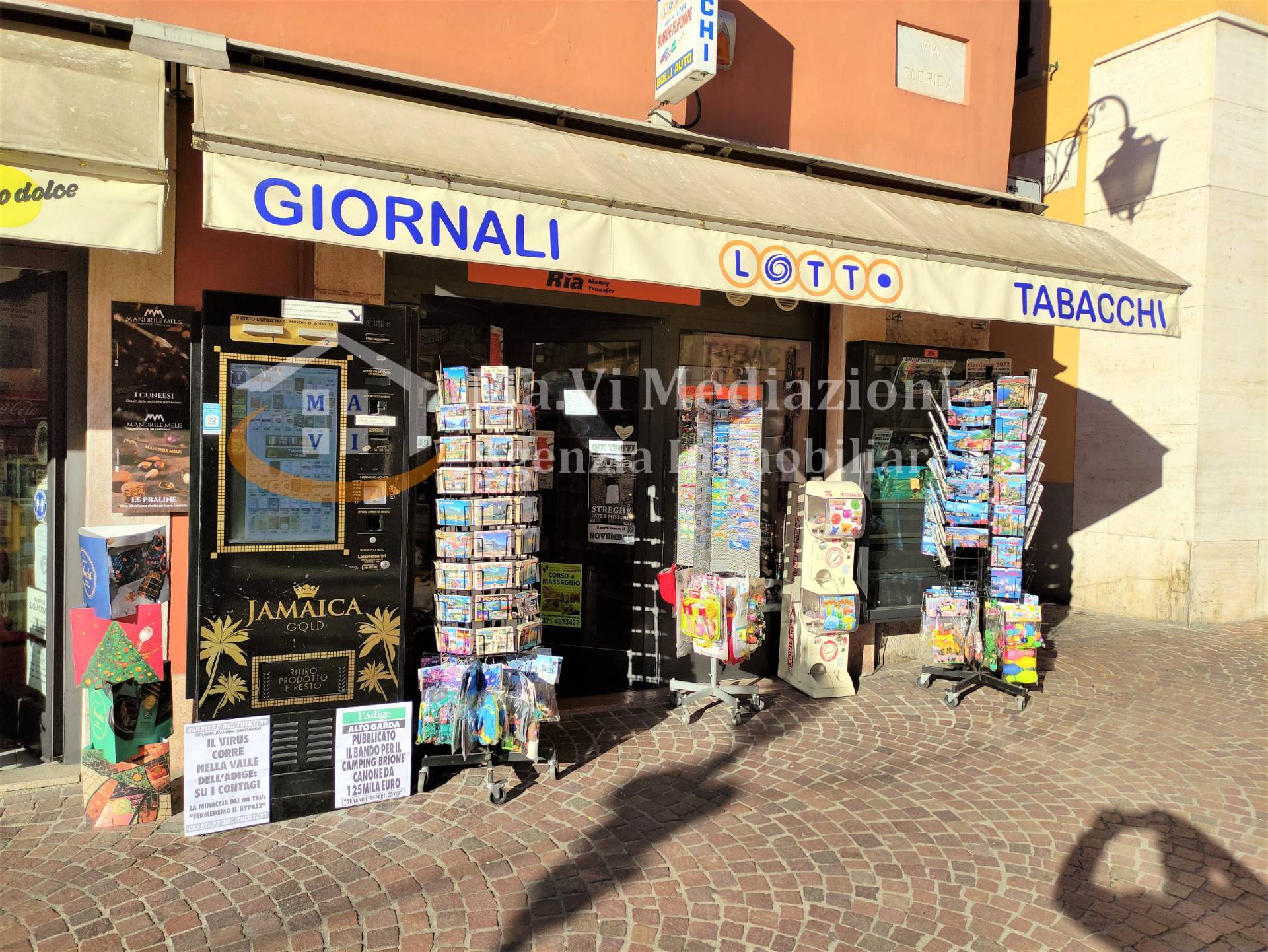 Negozio / Locale in vendita a Riva del Garda, 9999 locali, zona Zona: Riva, Trattative riservate | CambioCasa.it