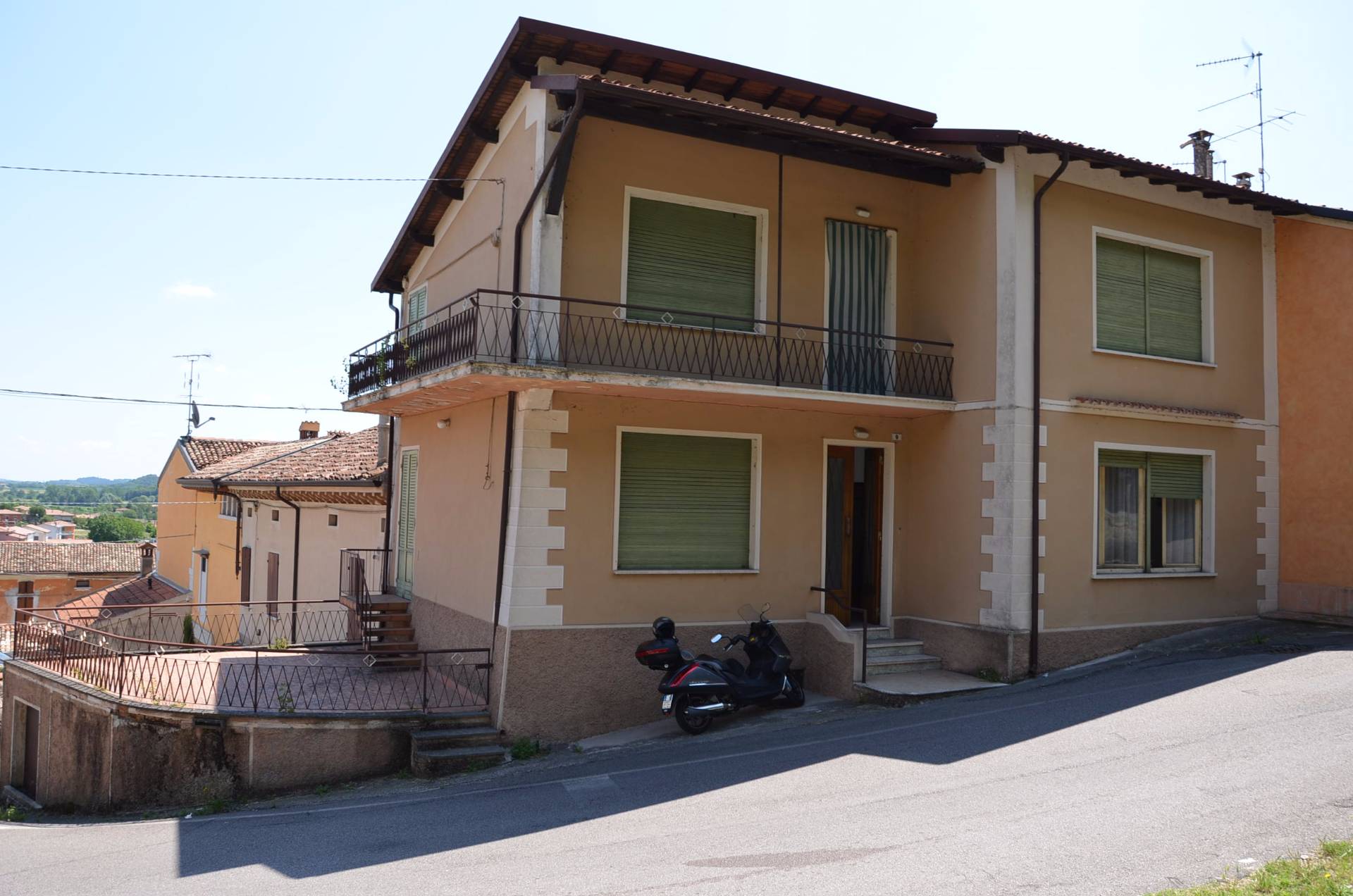 Rustico / Casale in vendita a Solferino, 5 locali, prezzo € 92.000 | PortaleAgenzieImmobiliari.it
