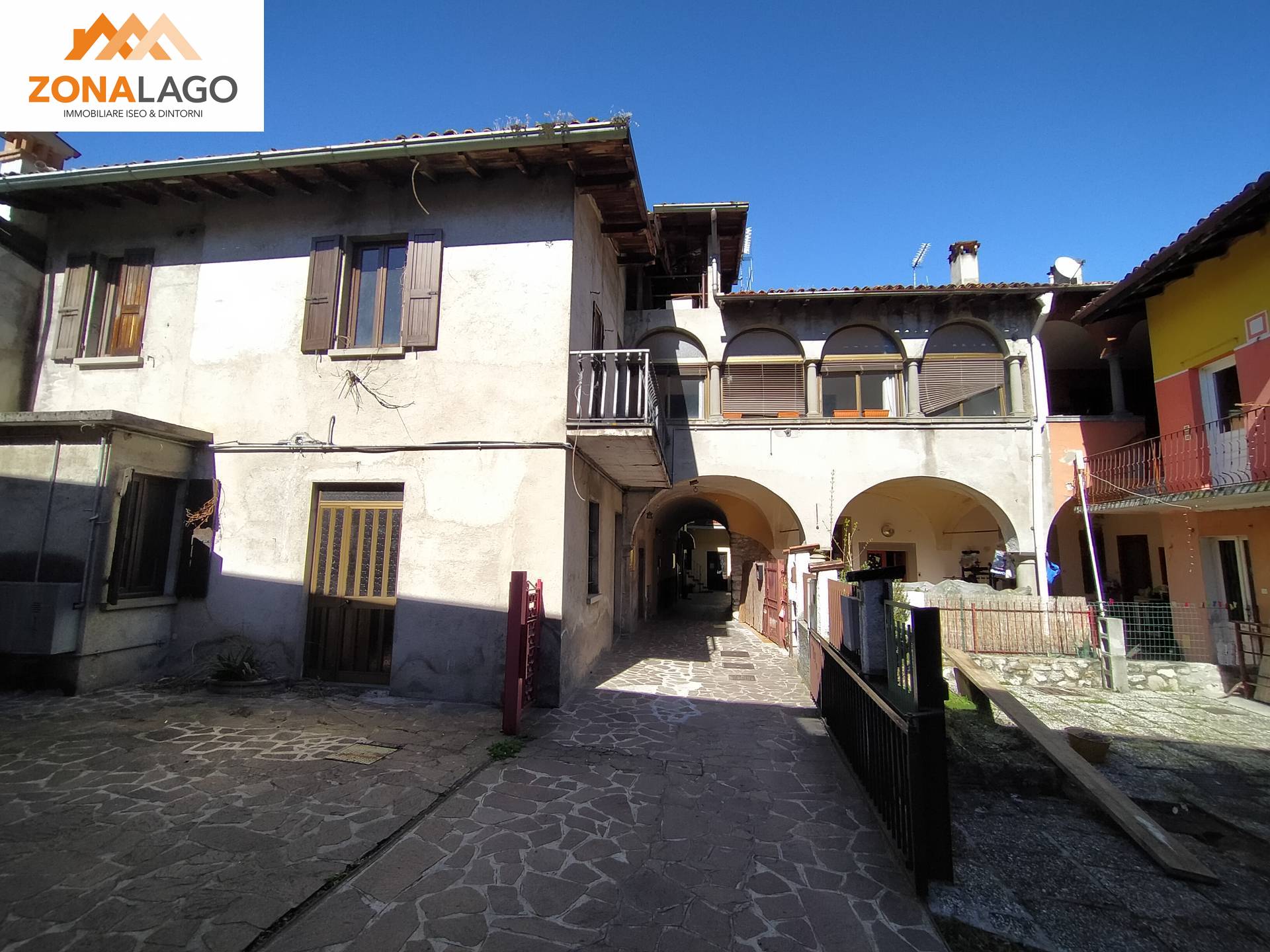 Appartamento in vendita a Sulzano, 3 locali, zona Località: Centro/Centrostorico, prezzo € 60.000 | PortaleAgenzieImmobiliari.it
