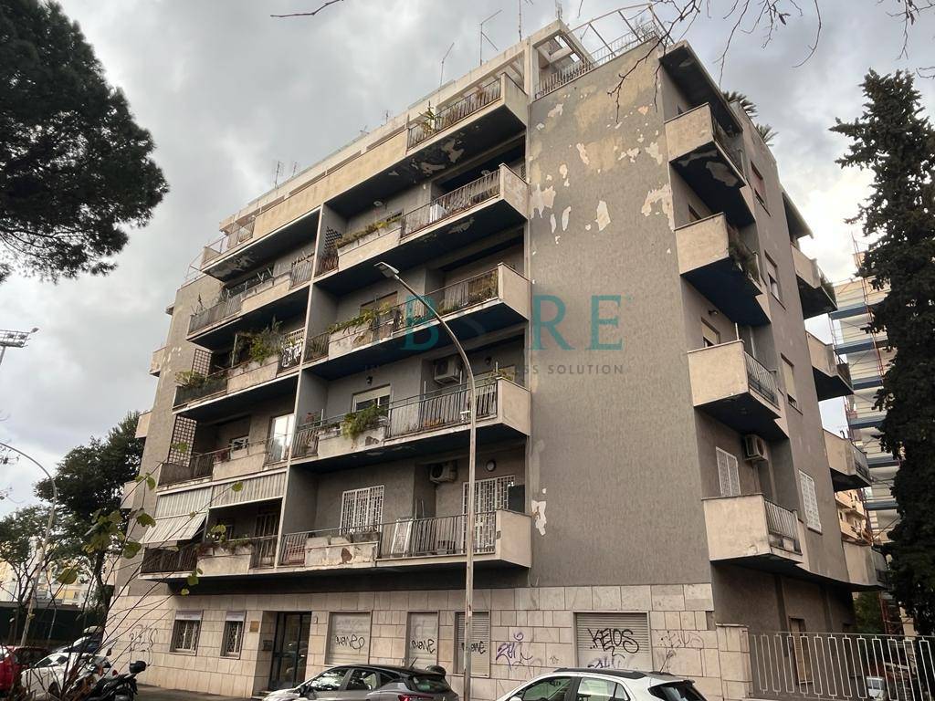 Appartamento in vendita a Roma, 6 locali, zona Zona: 18 . Ardeatino - Grotta Perfetta - Fonte Meravigliosa, prezzo € 398.000 | CambioCasa.it