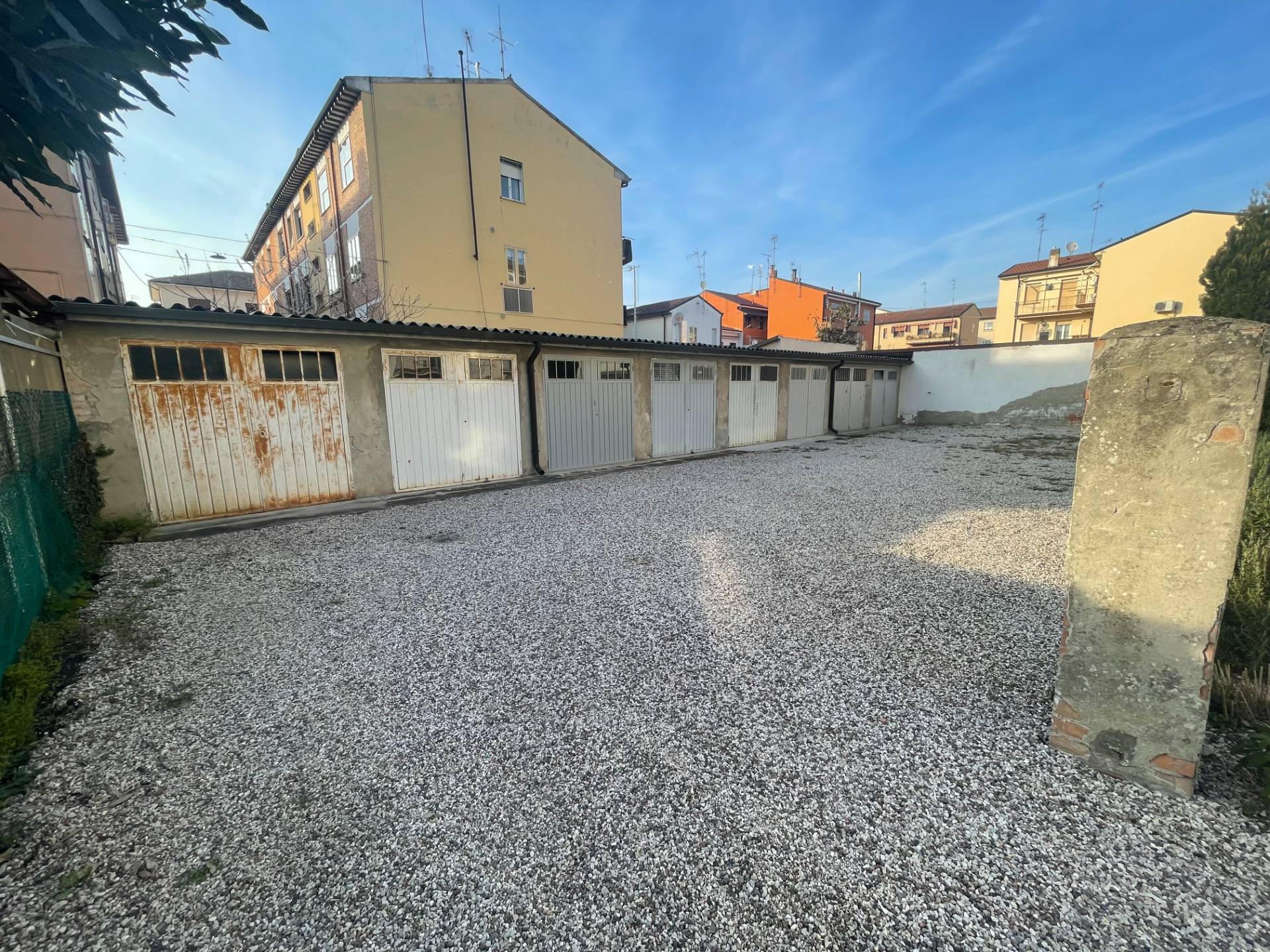 Box / Garage in vendita a Ferrara, 1 locali, zona Località: Barco-Pontelagoscuro, prezzo € 8.500 | PortaleAgenzieImmobiliari.it