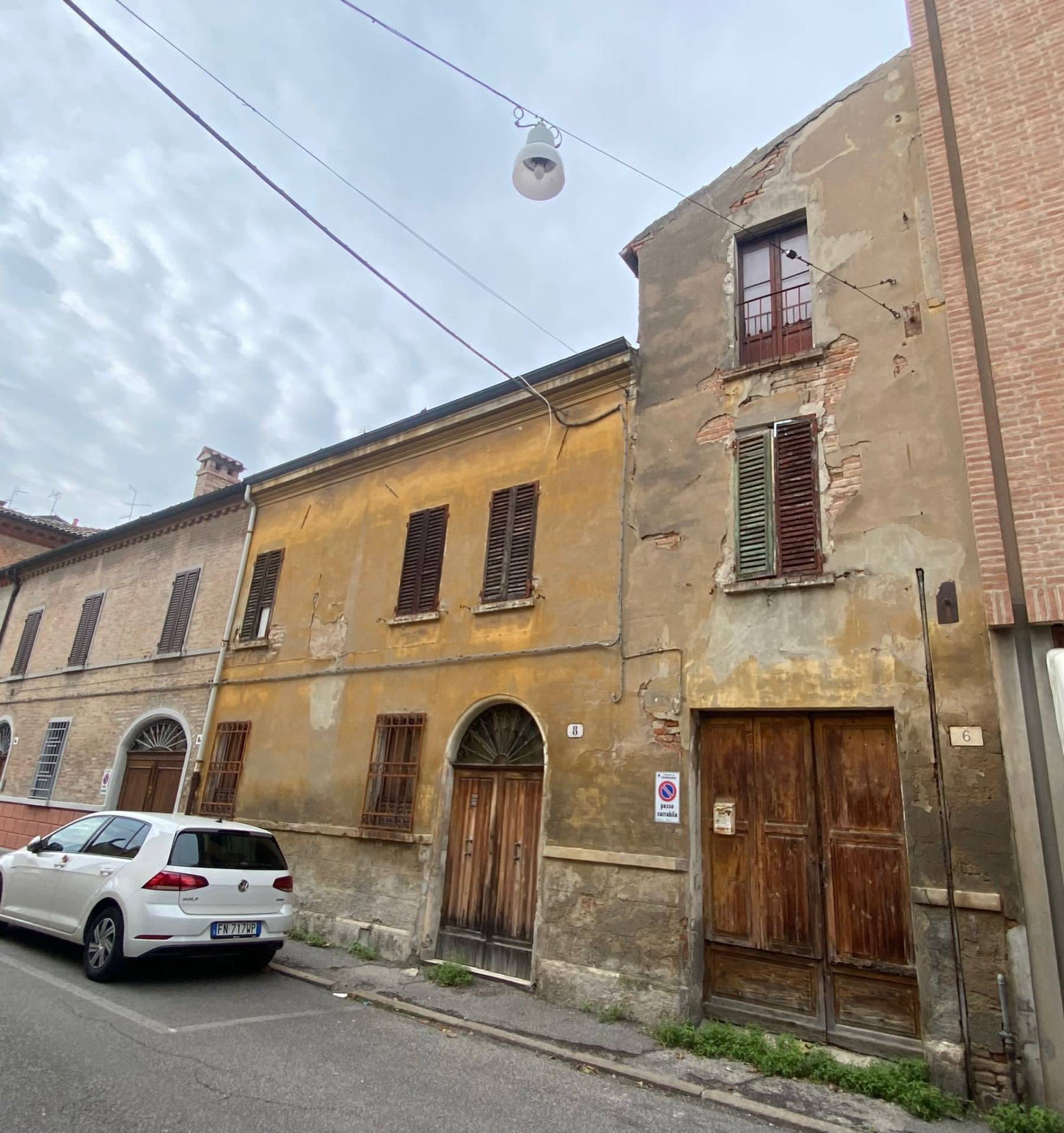 Soluzione Indipendente in vendita a Ferrara, 8 locali, zona Località: Centrostorico, prezzo € 278.000 | PortaleAgenzieImmobiliari.it