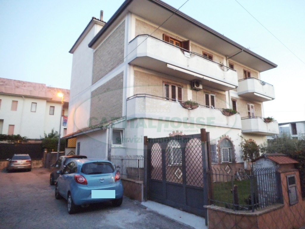 Appartamento in vendita a Avella, 7 locali, prezzo € 220.000 | CambioCasa.it