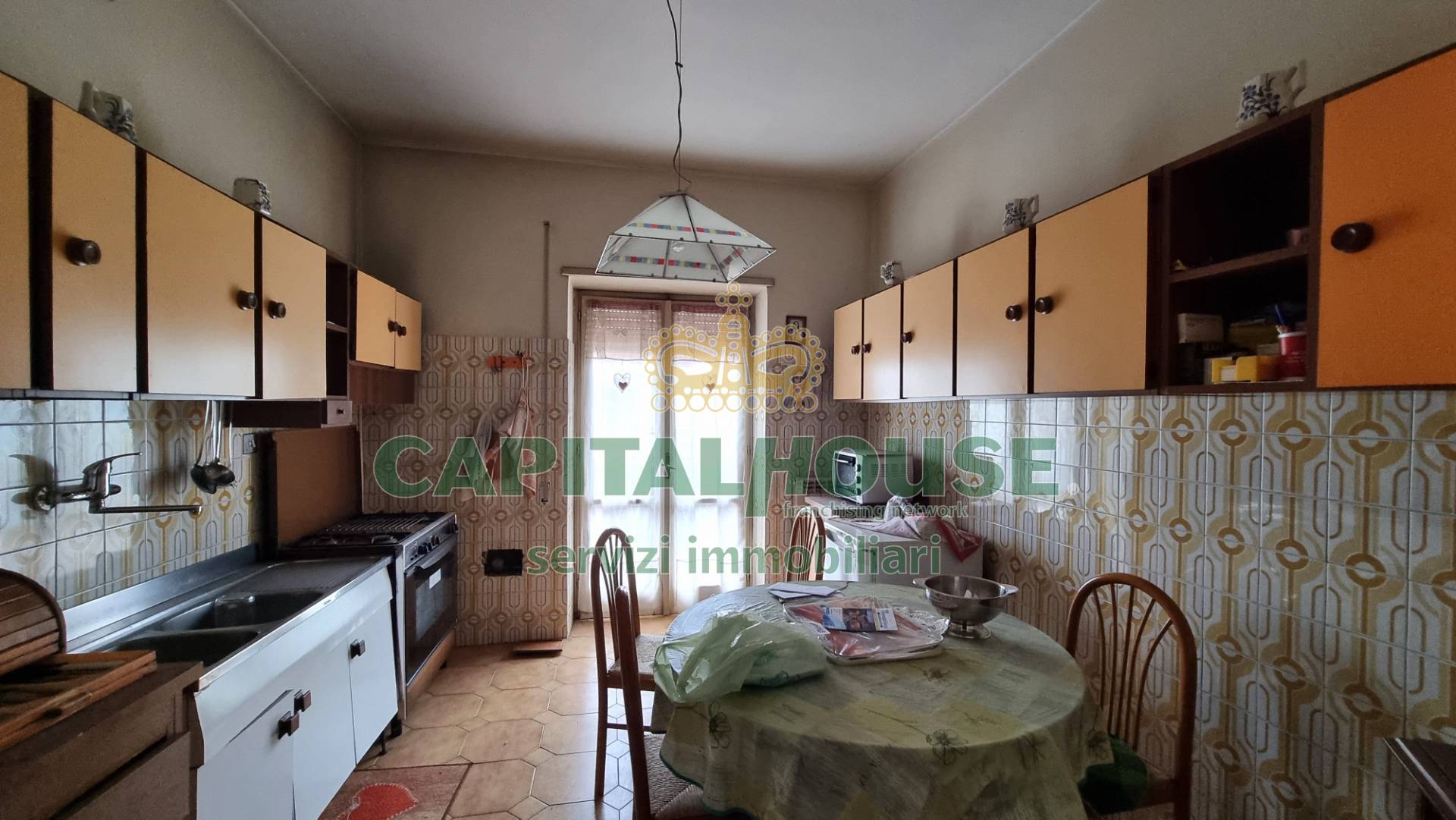 Appartamento in vendita a Casagiove, 5 locali, prezzo € 160.000 | PortaleAgenzieImmobiliari.it
