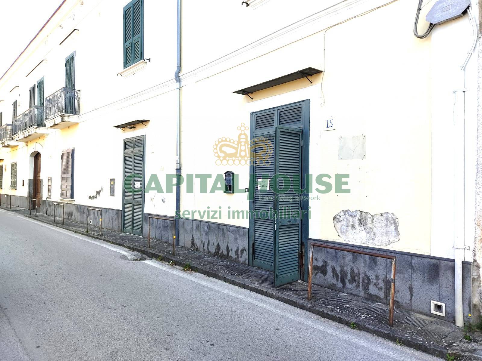 Ufficio / Studio in affitto a Sirignano, 9999 locali, prezzo € 250 | PortaleAgenzieImmobiliari.it