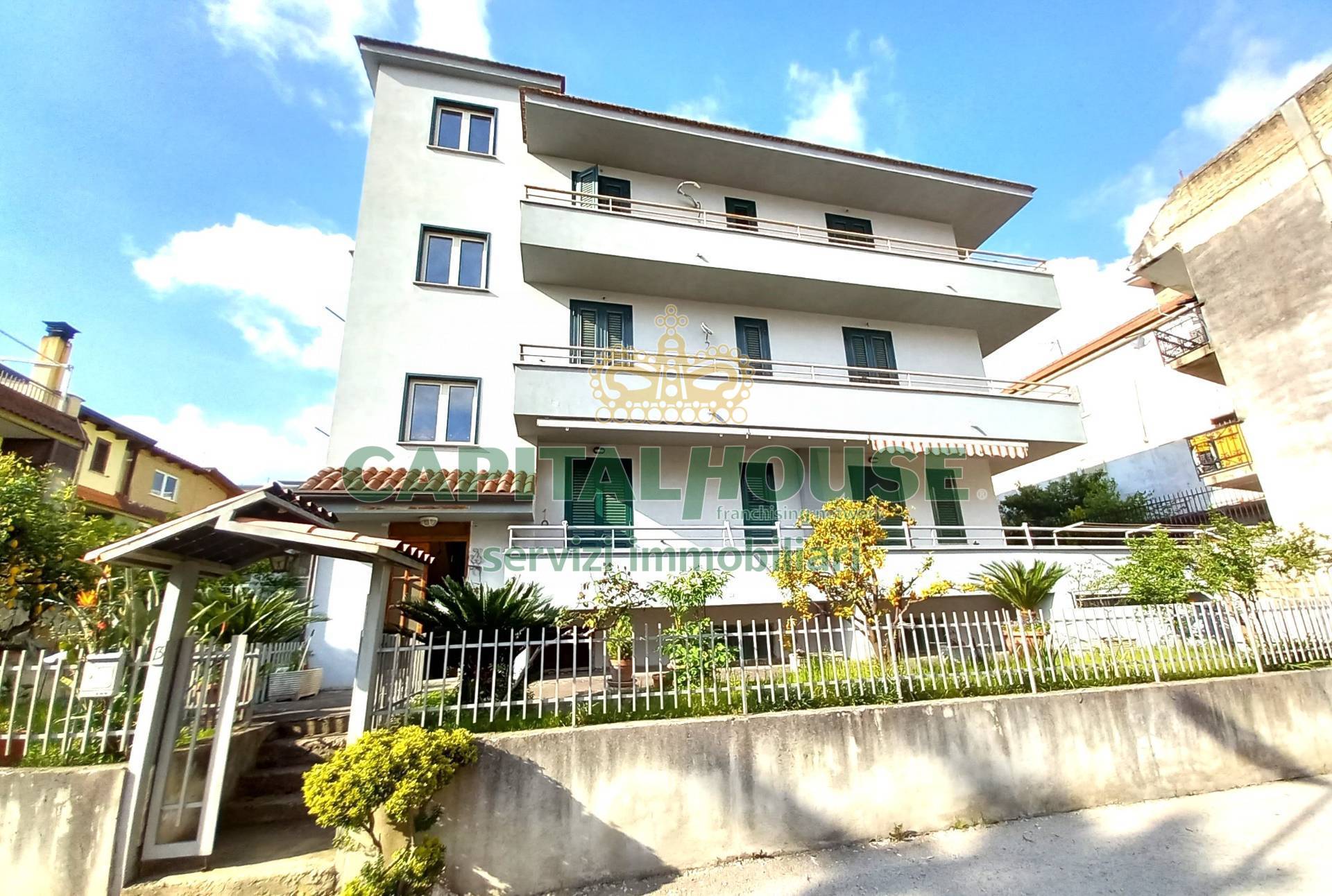 Appartamento in vendita a Sirignano, 3 locali, prezzo € 150.000 | PortaleAgenzieImmobiliari.it
