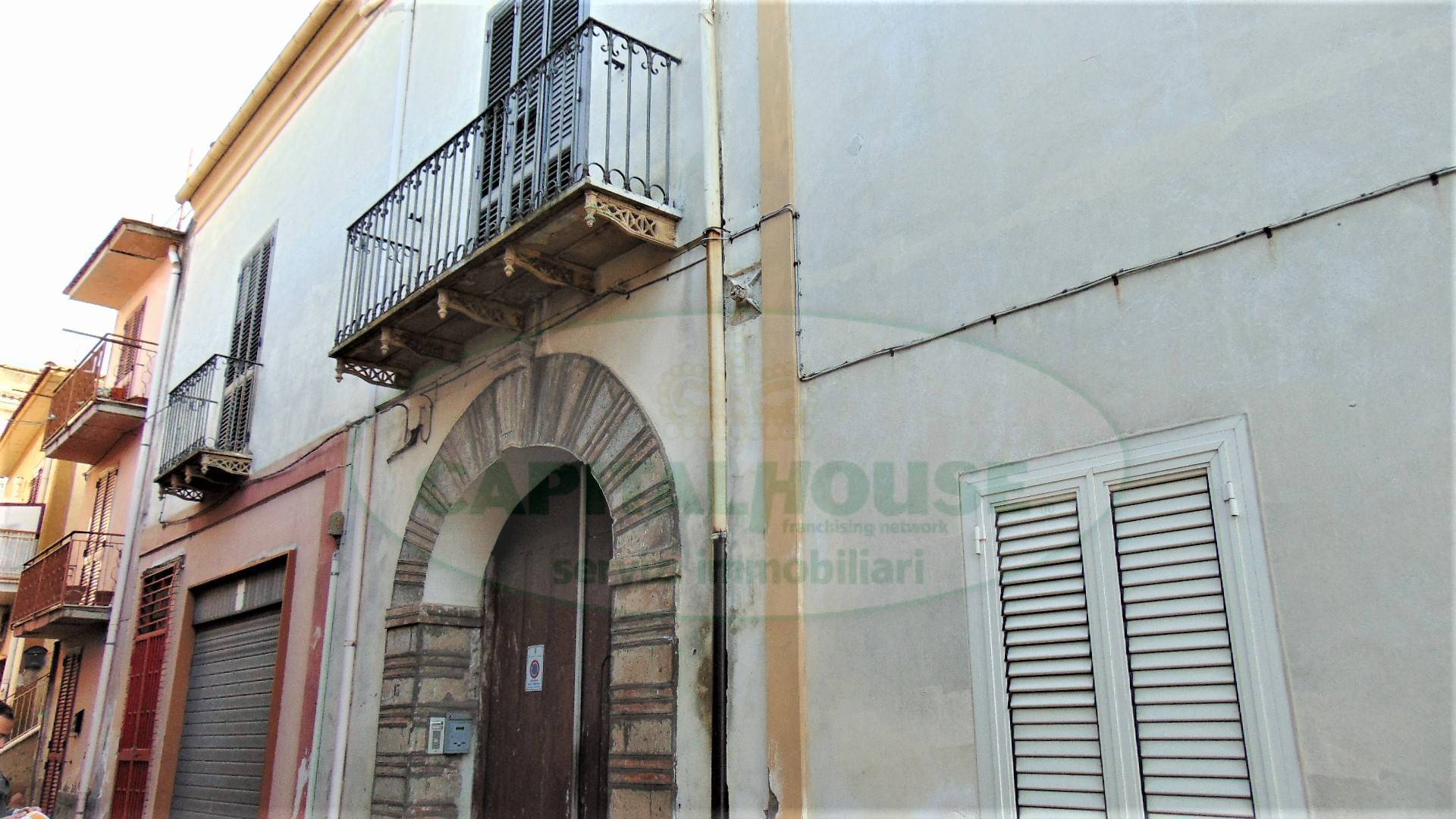 Appartamento in vendita a Quadrelle, 4 locali, prezzo € 55.000 | CambioCasa.it