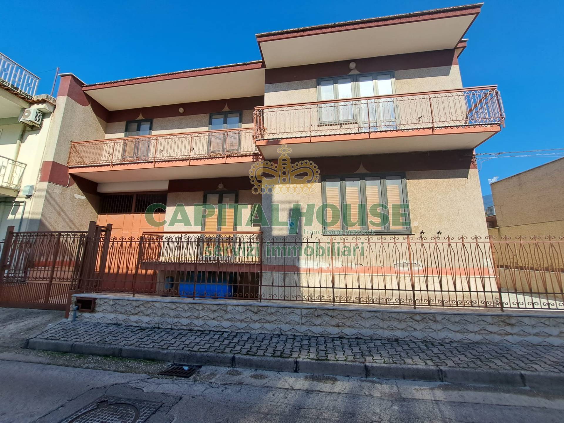 Villa in vendita a Cicciano, 7 locali, prezzo € 250.000 | CambioCasa.it