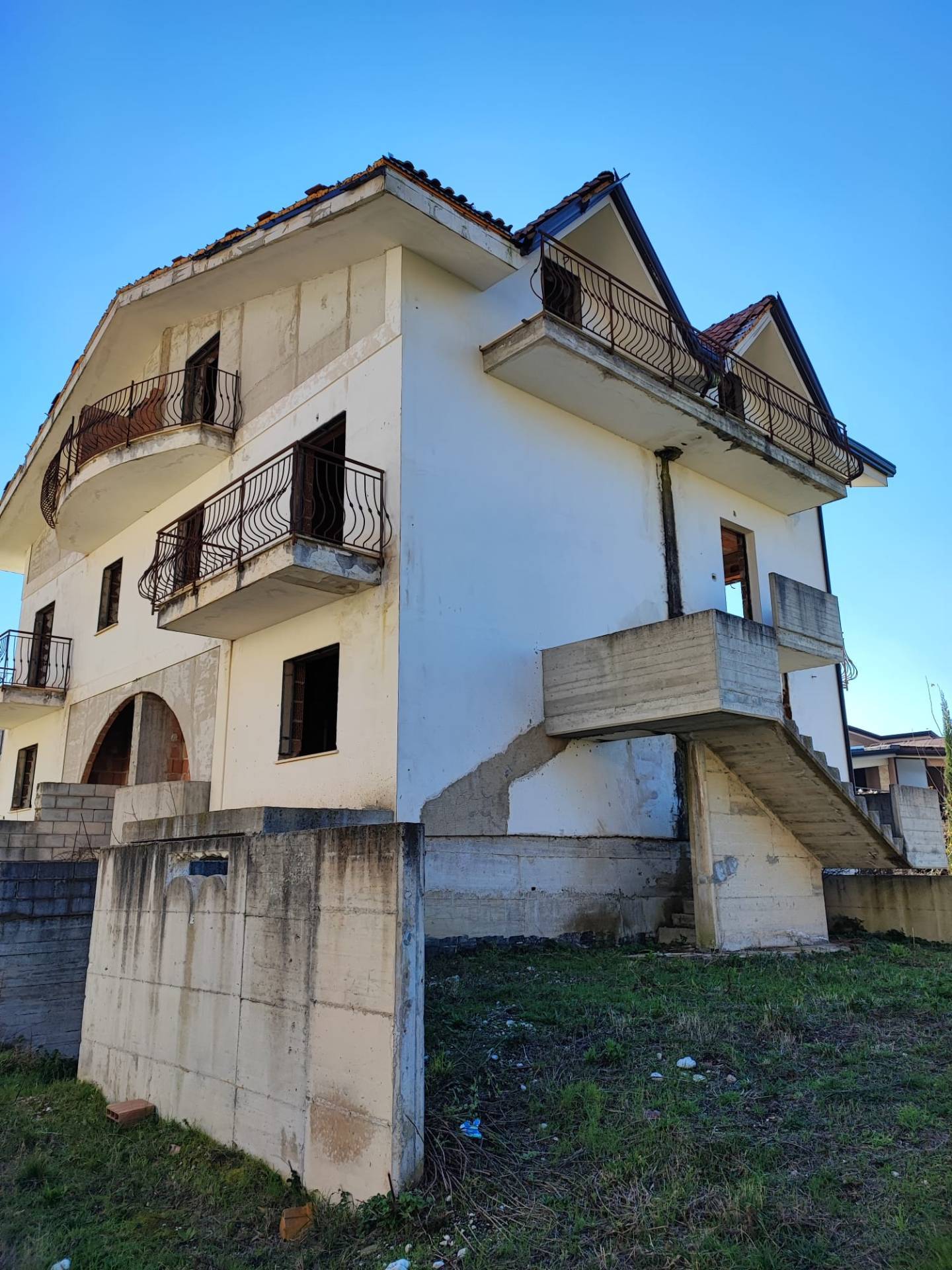 Appartamento in vendita a Quadrelle, 4 locali, prezzo € 55.000 | PortaleAgenzieImmobiliari.it