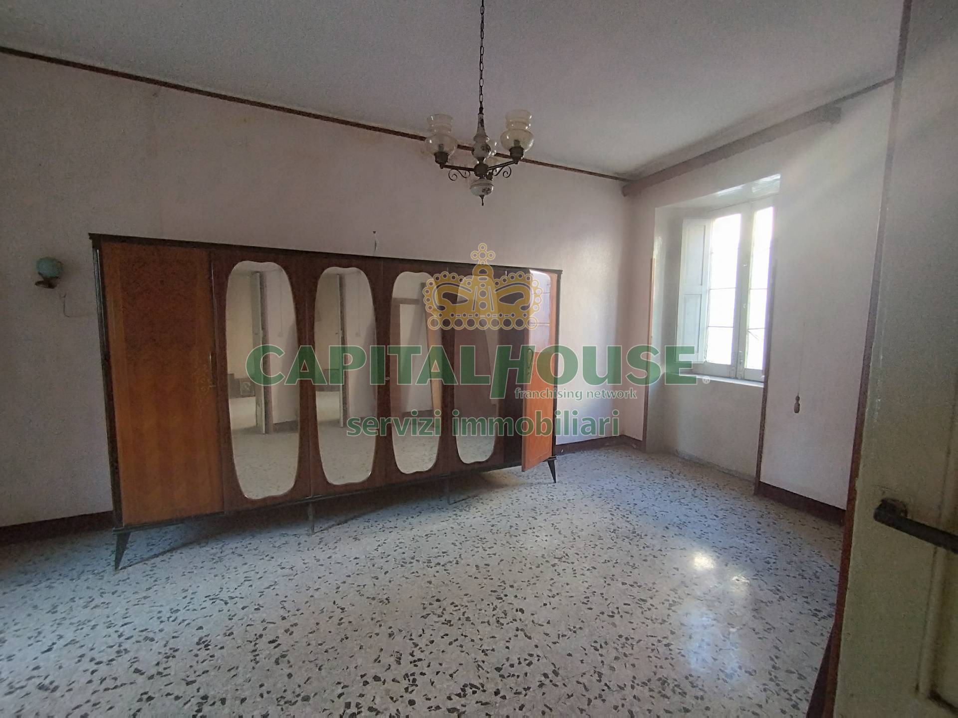 Appartamento in vendita a Pignataro Maggiore, 6 locali, prezzo € 10.000 | PortaleAgenzieImmobiliari.it