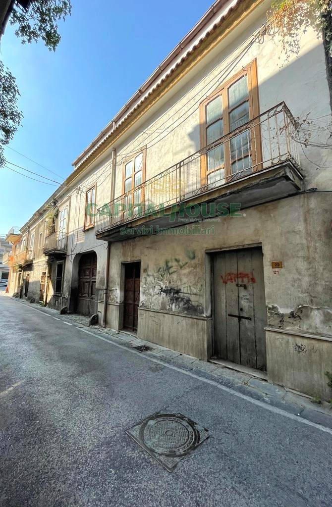 Palazzo / Stabile in vendita a San Vitaliano, 5 locali, prezzo € 450.000 | PortaleAgenzieImmobiliari.it