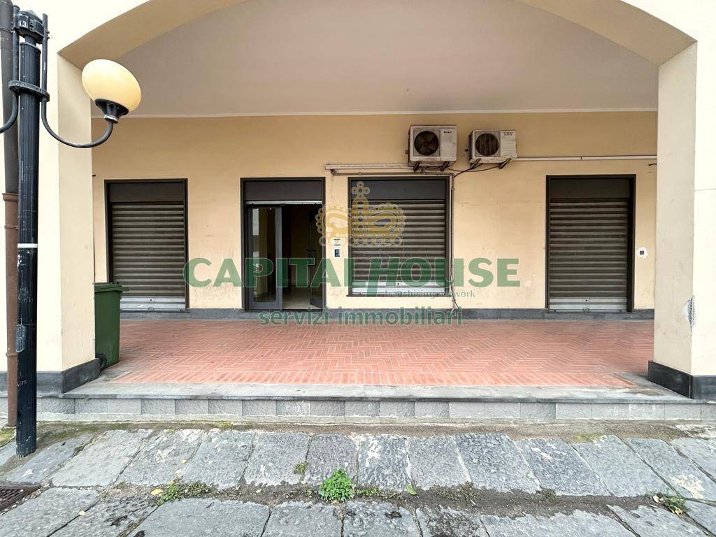 Negozio / Locale in vendita a Saviano, 9999 locali, zona Località: S.Erasmo, prezzo € 200.000 | PortaleAgenzieImmobiliari.it