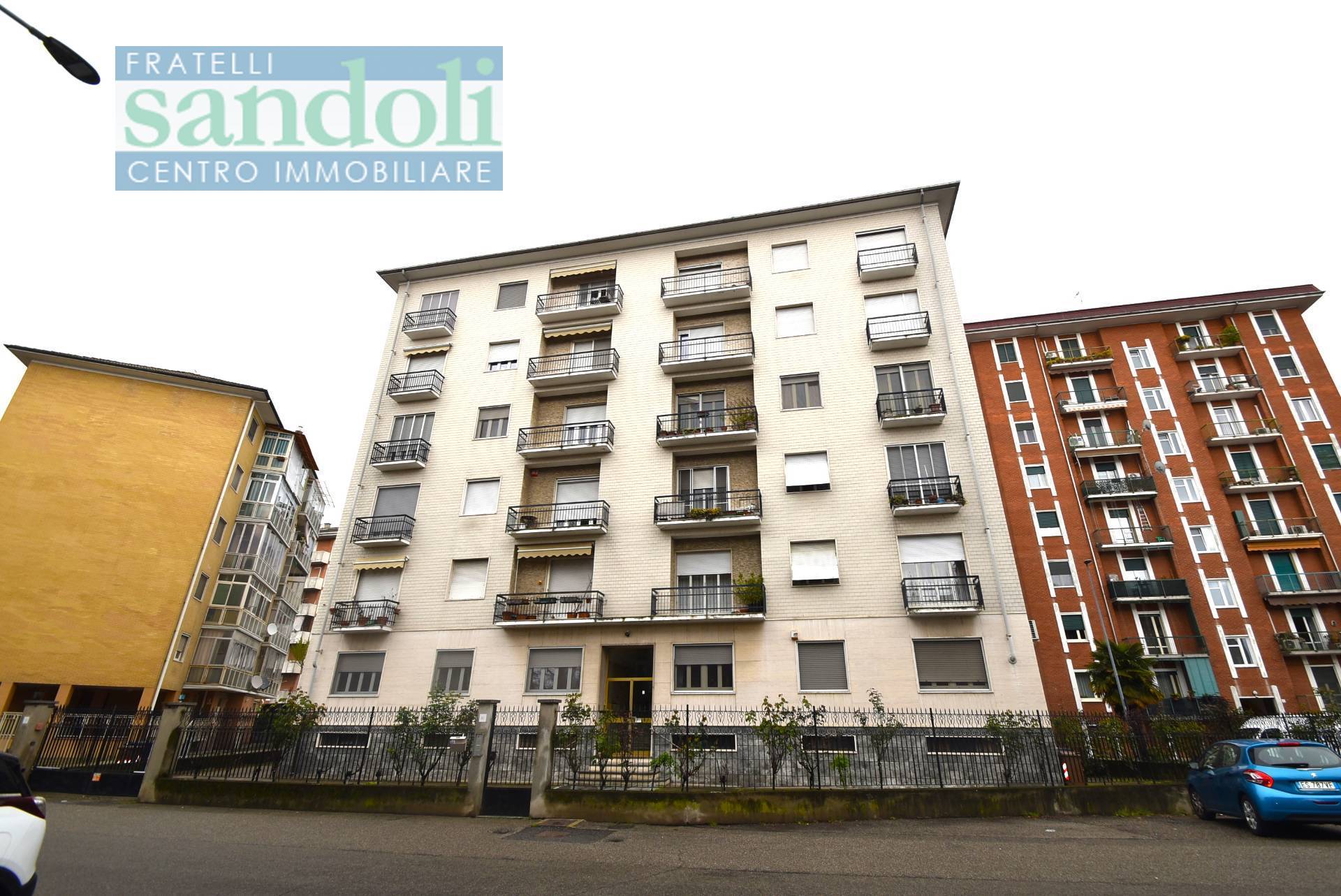 Appartamento in vendita a Vercelli, 5 locali, zona centro, prezzo € 120.000 | PortaleAgenzieImmobiliari.it
