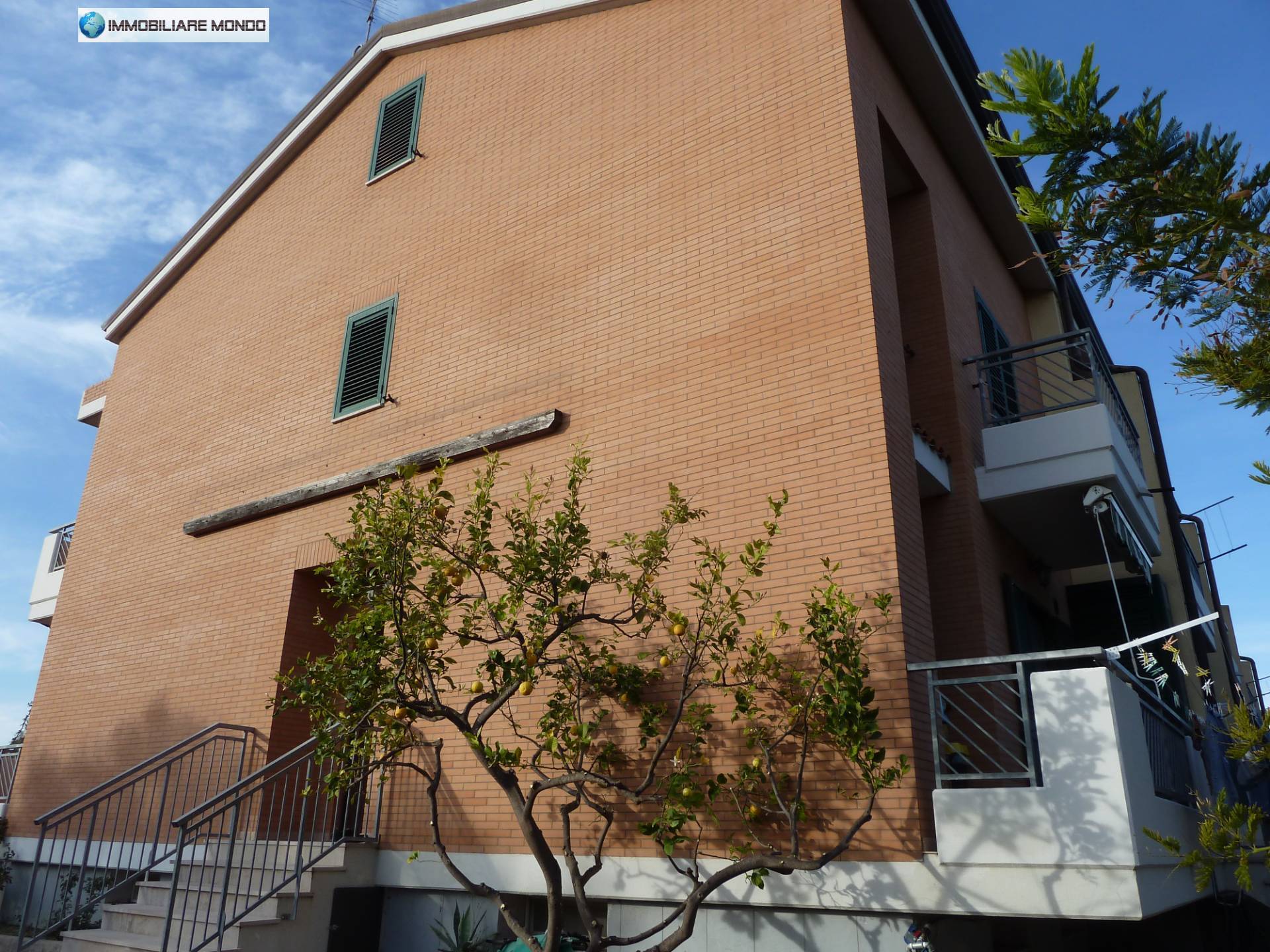 Villa a Schiera in vendita a Campomarino, 8 locali, prezzo € 280.000 | PortaleAgenzieImmobiliari.it
