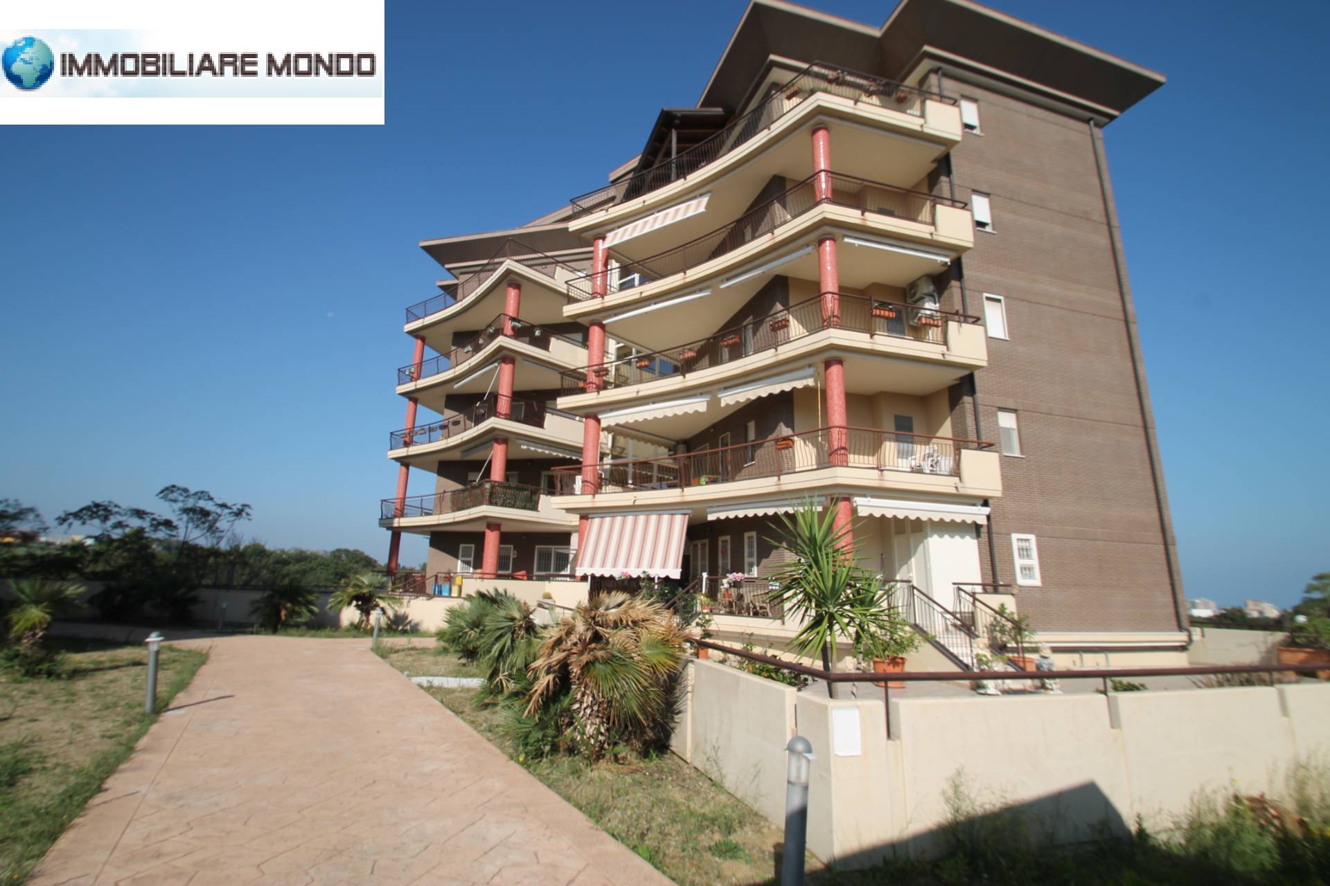 Appartamento in vendita a Termoli, 3 locali, zona Località: DifesaGrande, prezzo € 200.000 | PortaleAgenzieImmobiliari.it