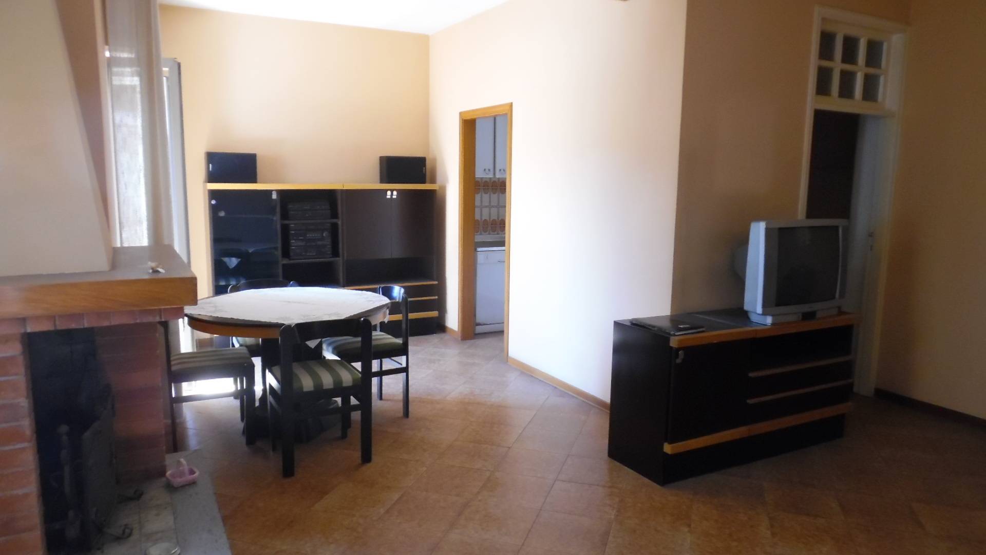 Appartamento in vendita a Martinsicuro, 4 locali, zona Località: Centro, prezzo € 135.000 | PortaleAgenzieImmobiliari.it