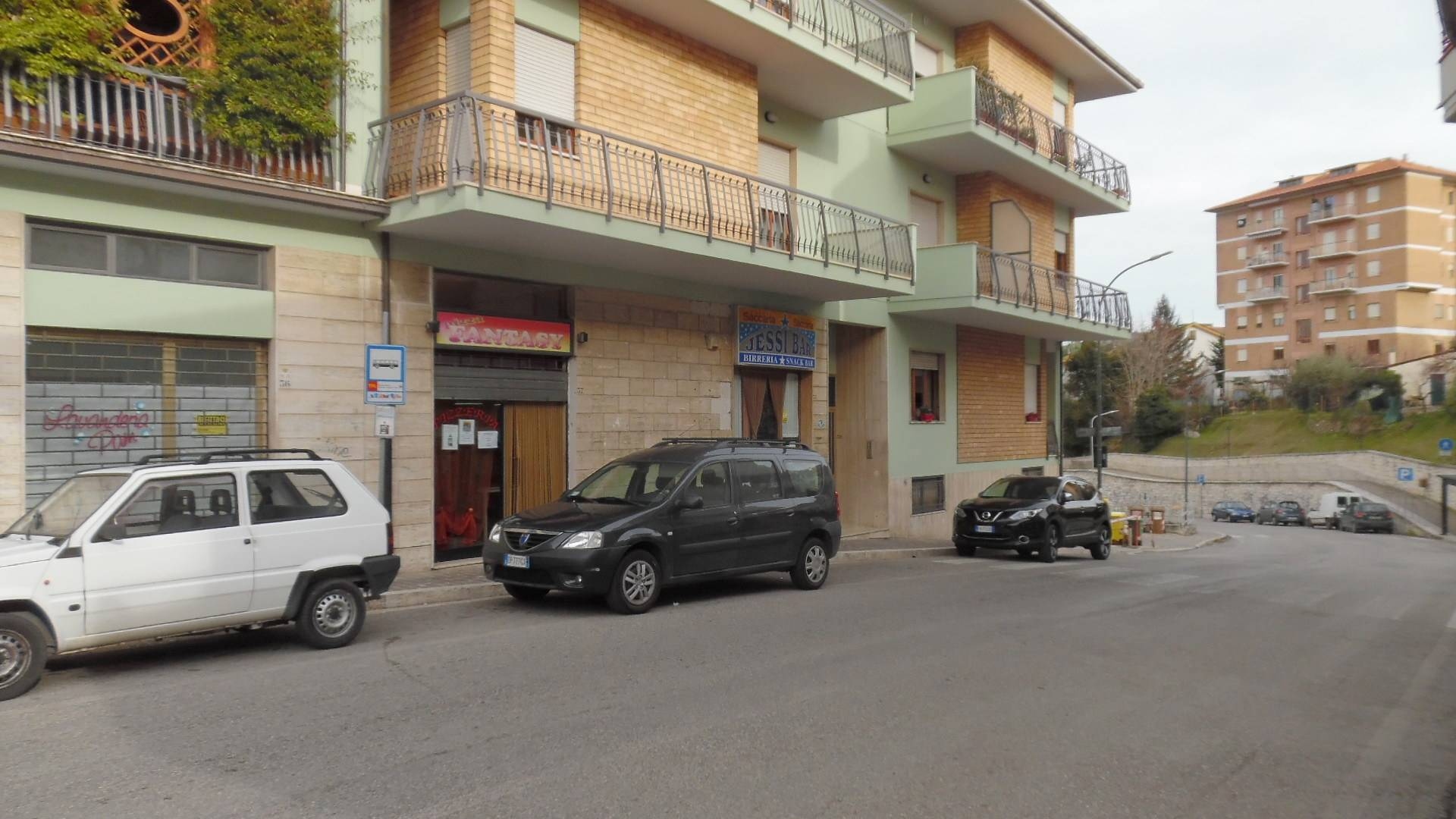Negozio / Locale in vendita a Folignano, 9999 locali, prezzo € 60.000 | PortaleAgenzieImmobiliari.it