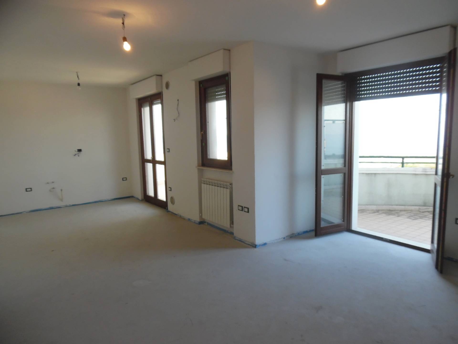 Appartamento in vendita a Colonnella, 3 locali, prezzo € 150.000 | PortaleAgenzieImmobiliari.it