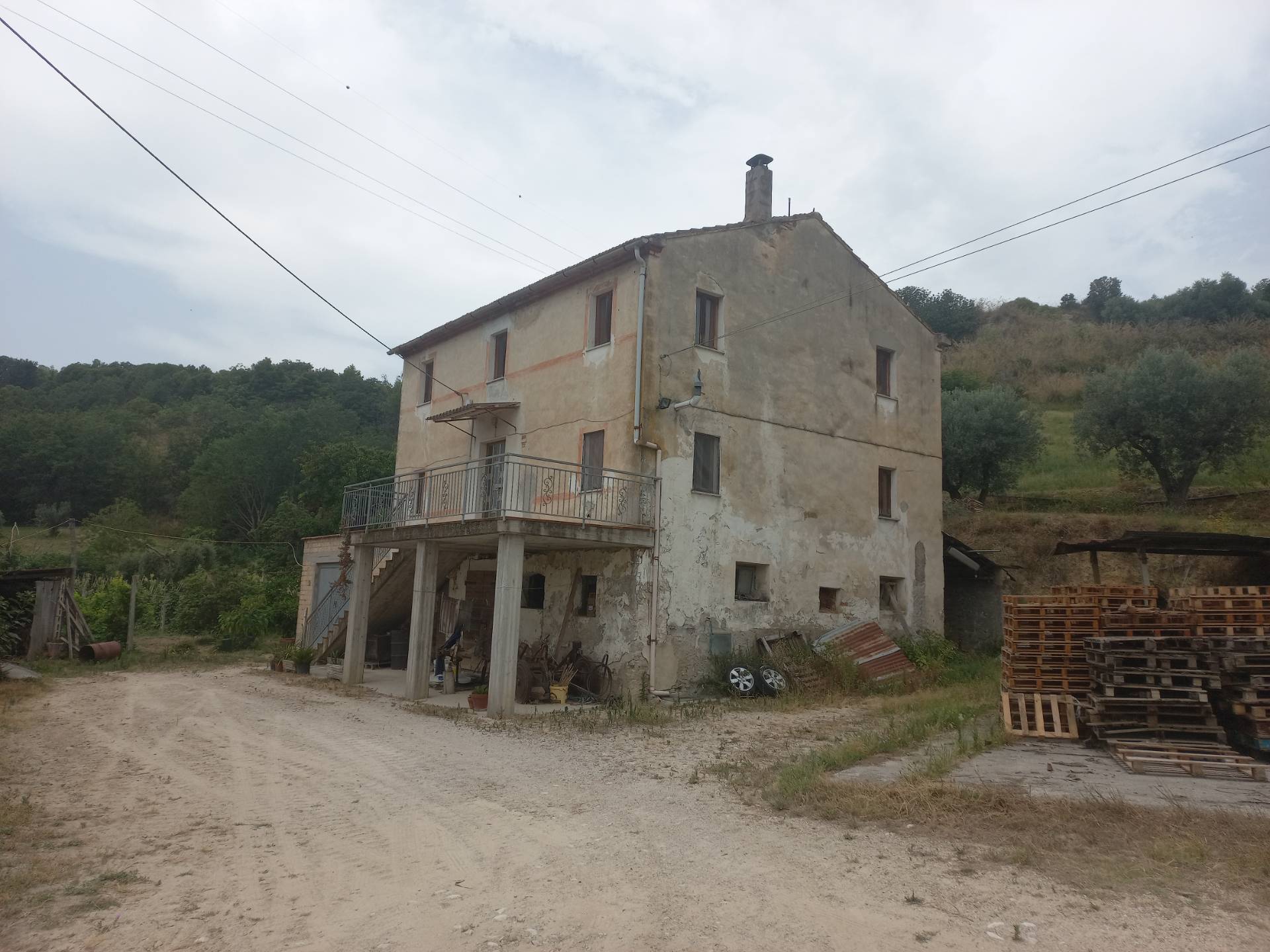 Rustico / Casale in vendita a Cupra Marittima, 5 locali, prezzo € 180.000 | PortaleAgenzieImmobiliari.it