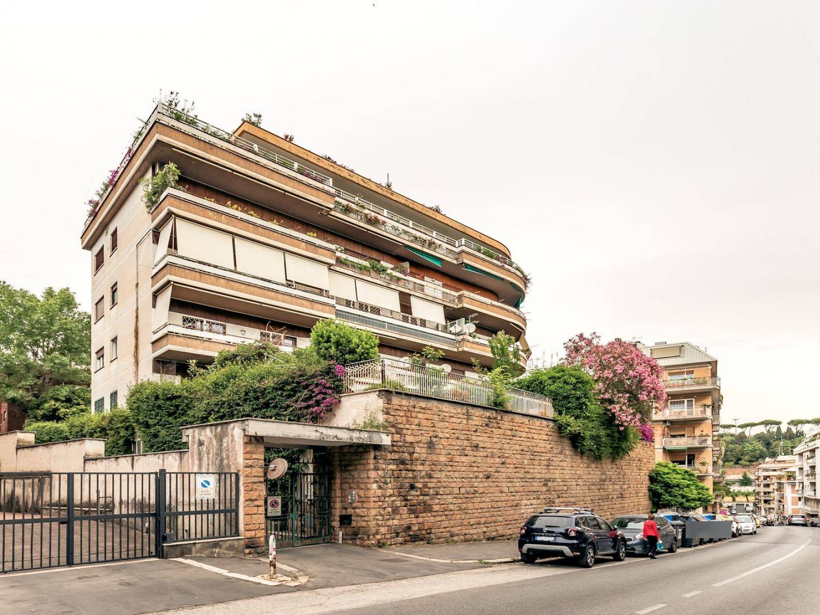 Appartamento in vendita a Roma, 4 locali, zona Località: GregorioVII, prezzo € 650.000 | CambioCasa.it