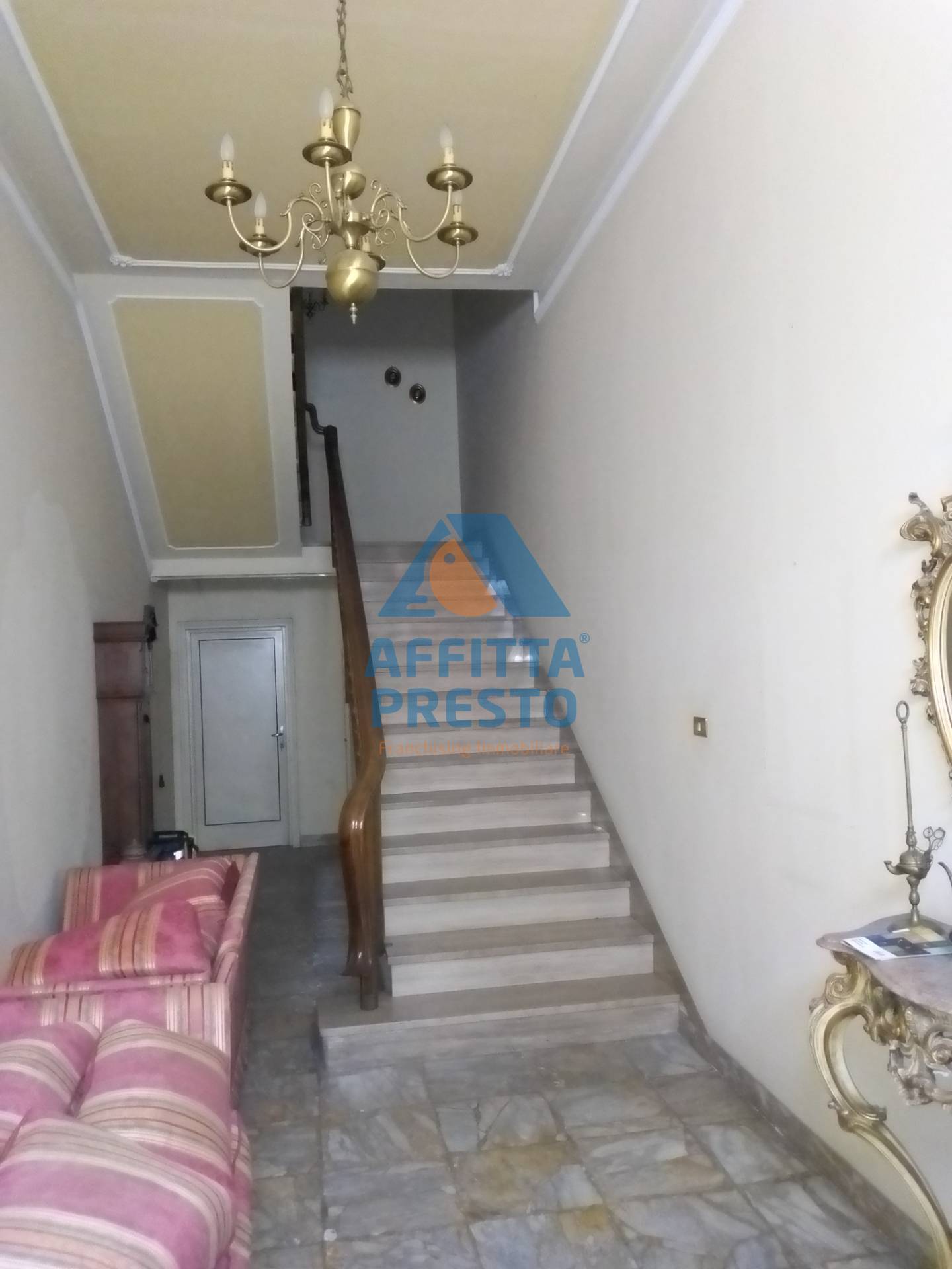 Appartamento in vendita a Fucecchio, 14 locali, prezzo € 400.000 | PortaleAgenzieImmobiliari.it